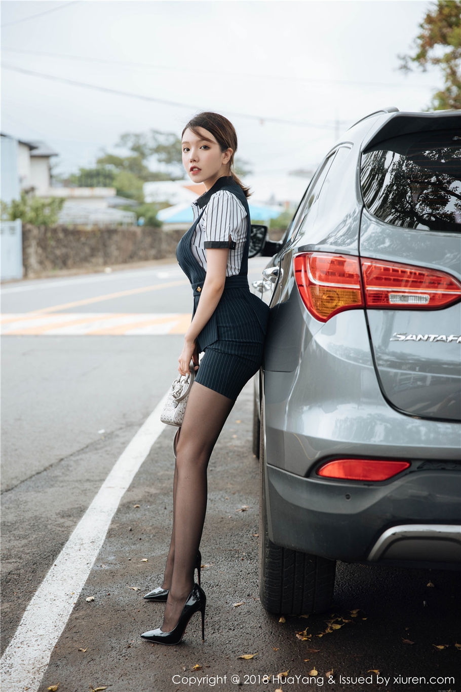 美乳秘书黄楽然丝袜美腿性感写真