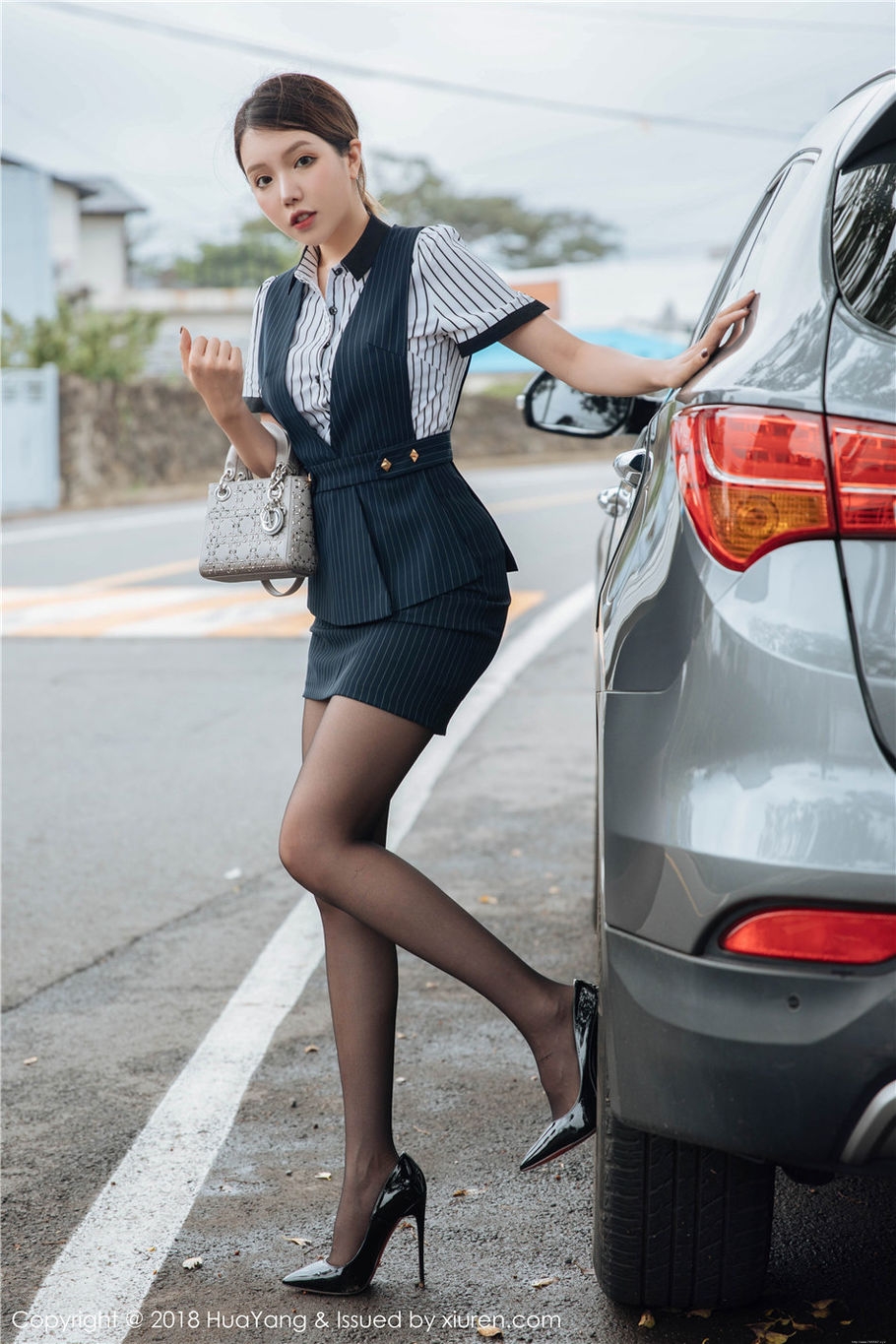 美乳秘书黄楽然丝袜美腿性感写真