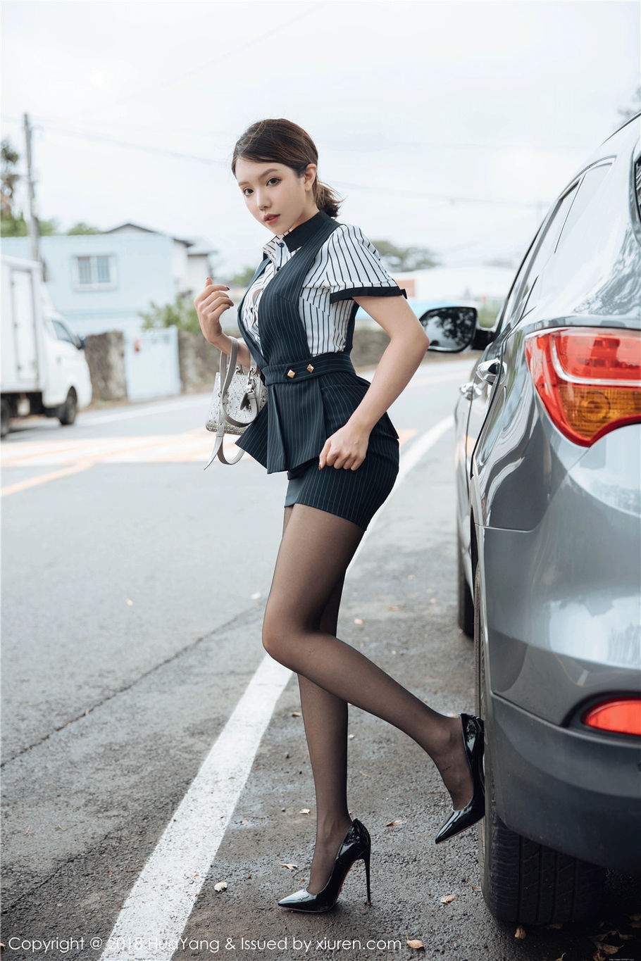 美乳秘书黄楽然丝袜美腿性感写真