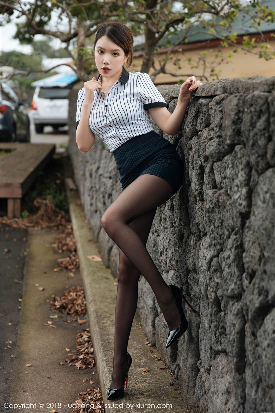 美乳秘书黄楽然丝袜美腿性感写真