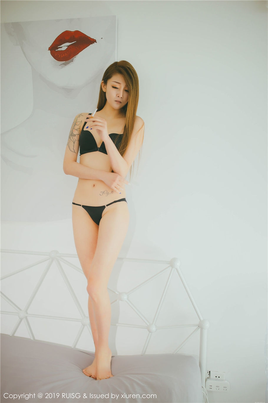 性感少妇慕西Mona内衣翘臀美乳诱惑私拍图片