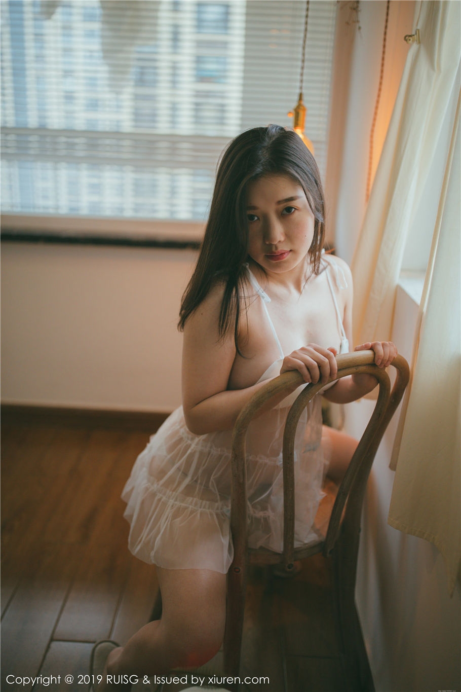 性感少妇浪漫果味蕾丝情趣内衣私拍图片