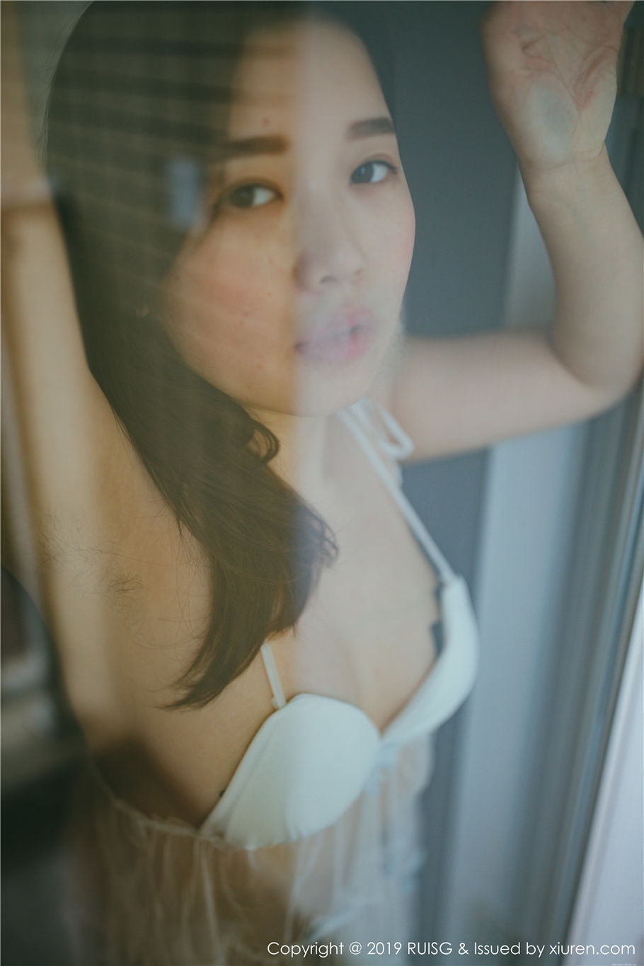 性感少妇浪漫果味蕾丝情趣内衣私拍图片