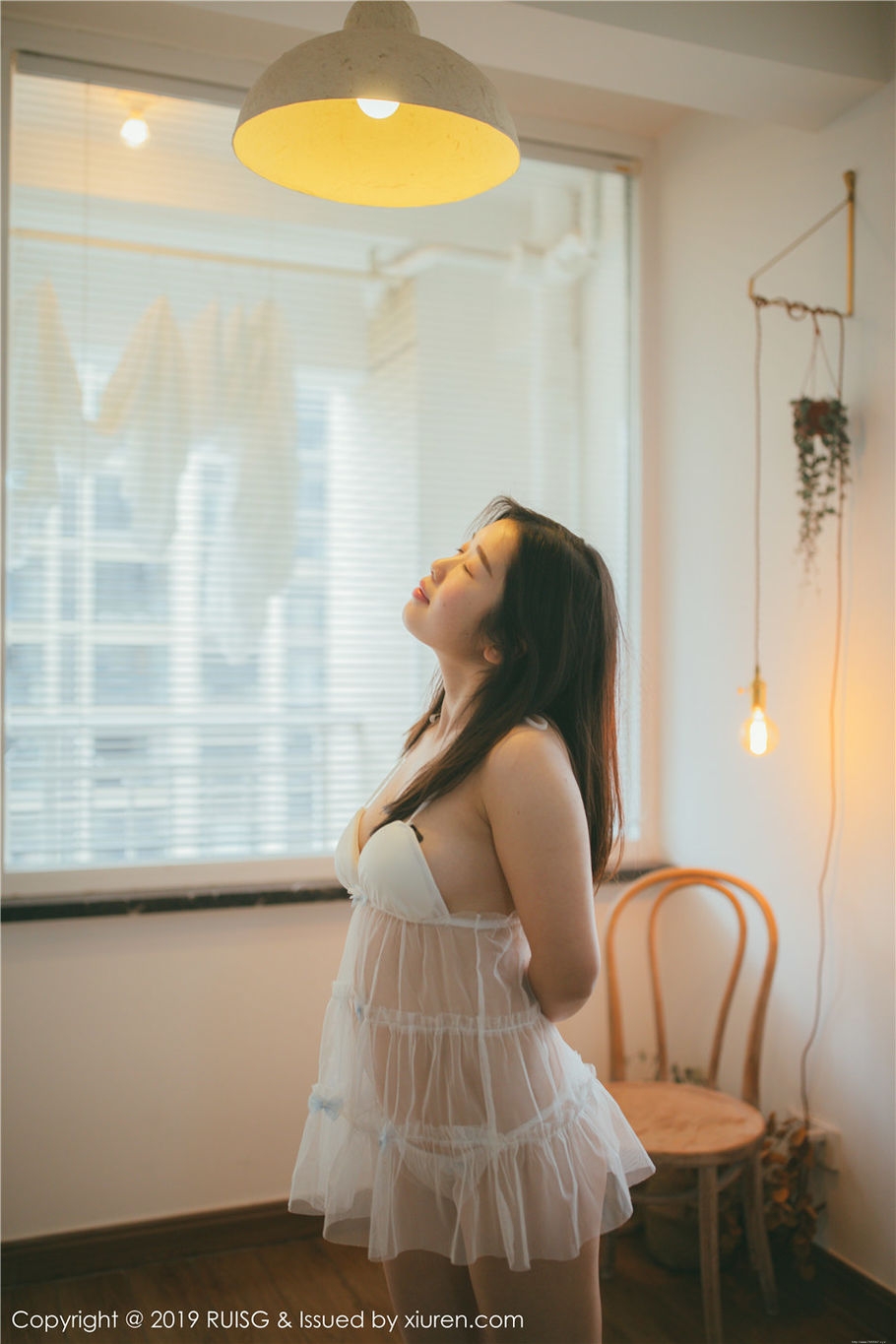 性感少妇浪漫果味蕾丝情趣内衣私拍图片