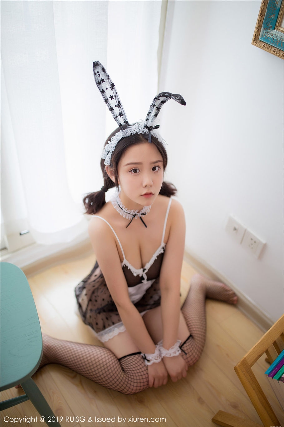 甜美女生木木夕Mmx兔女郎装诱惑写真集