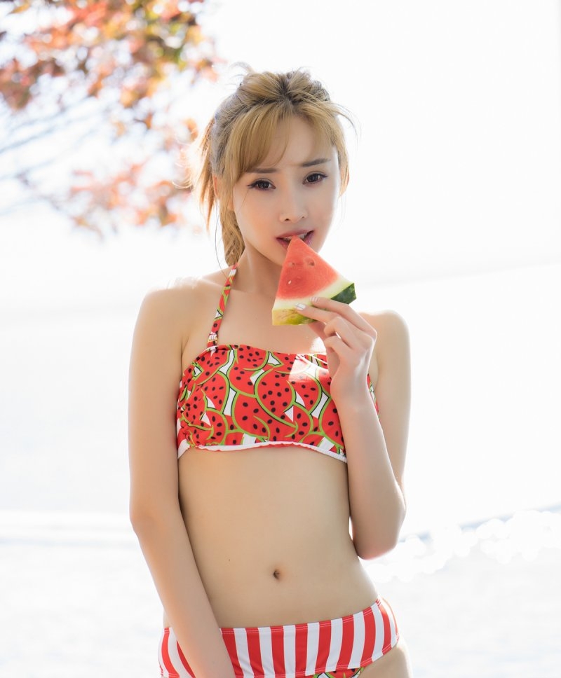 养眼翘臀性感女神诱惑写真摄影