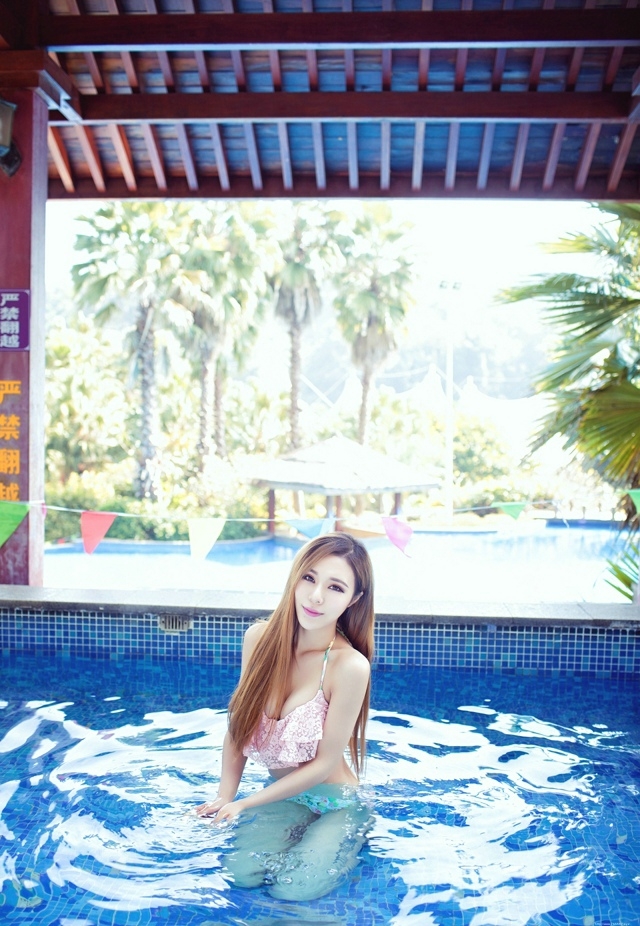 性感mm女神白皙美腿大胆写真摄影艺术图