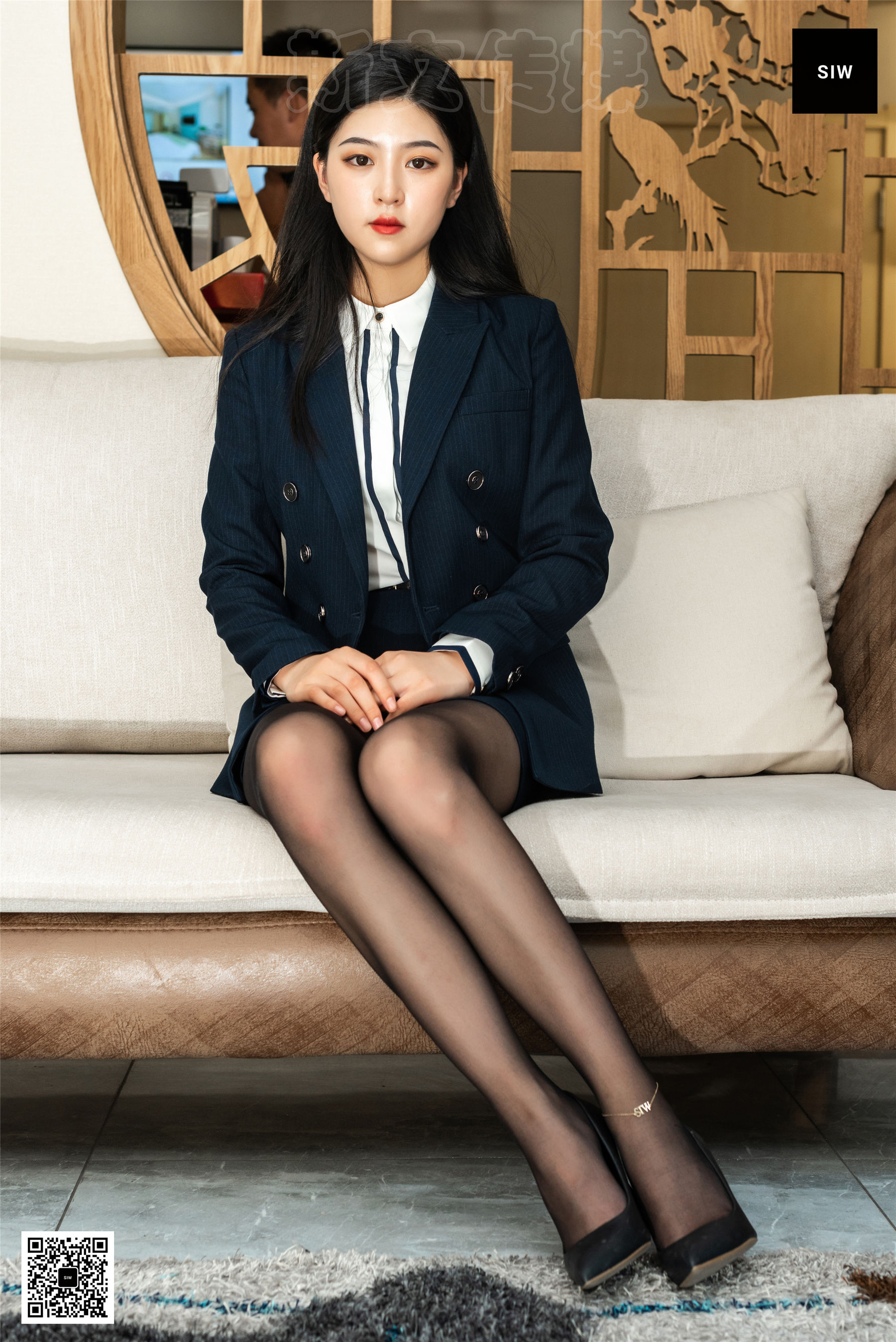 小谈《黑丝文员》 [斯文传媒SIW] 写真集