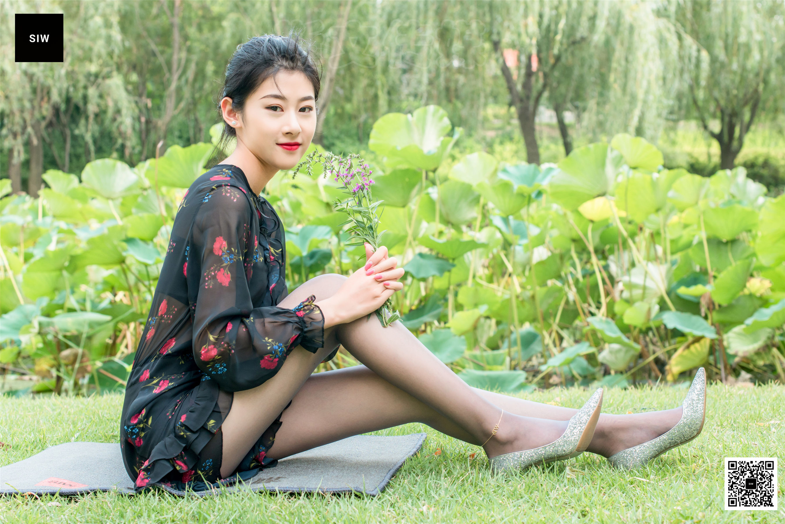 龙哥《荷塘花裙》 [斯文传媒SIW] 写真集