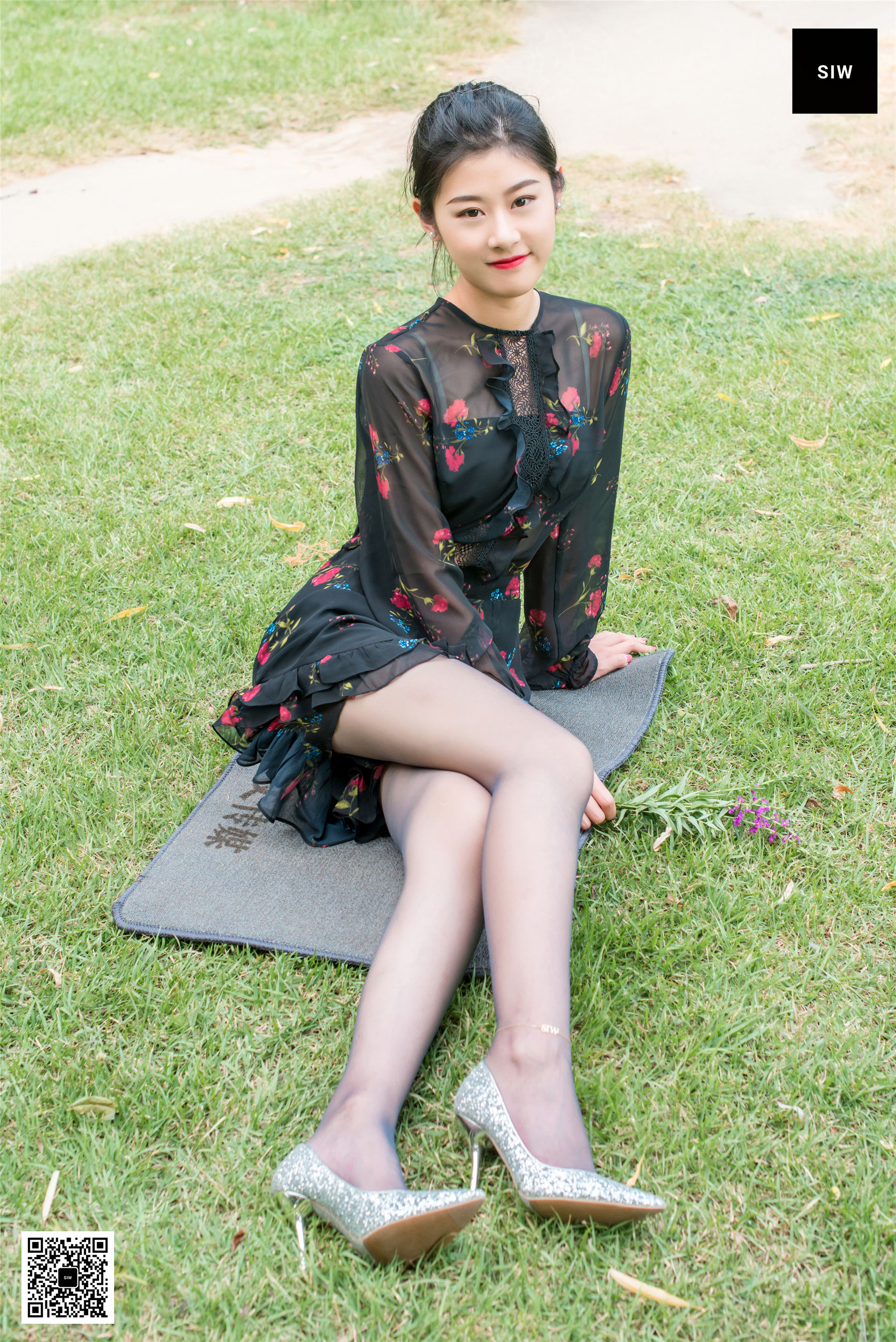 龙哥《荷塘花裙》 [斯文传媒SIW] 写真集