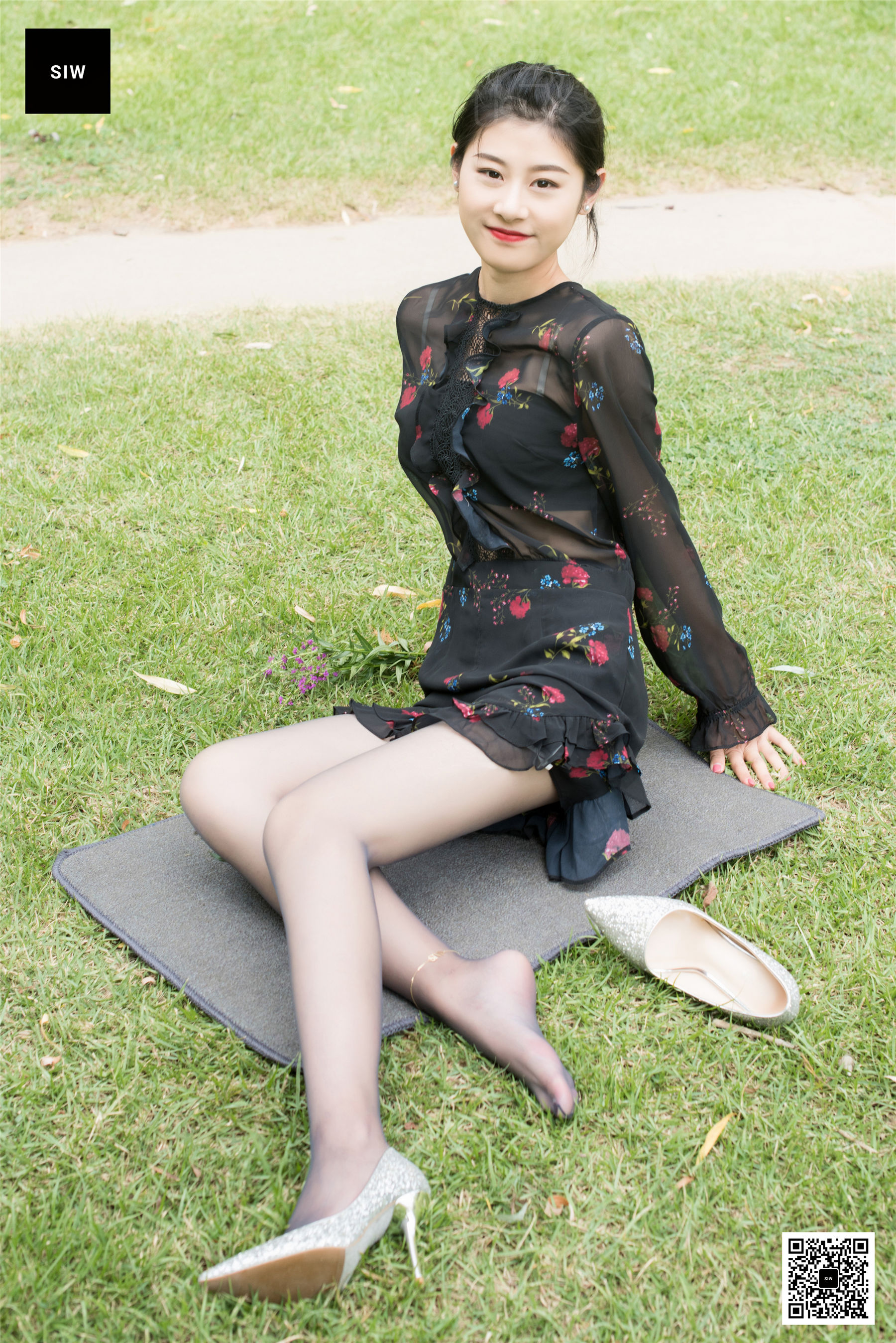 龙哥《荷塘花裙》 [斯文传媒SIW] 写真集