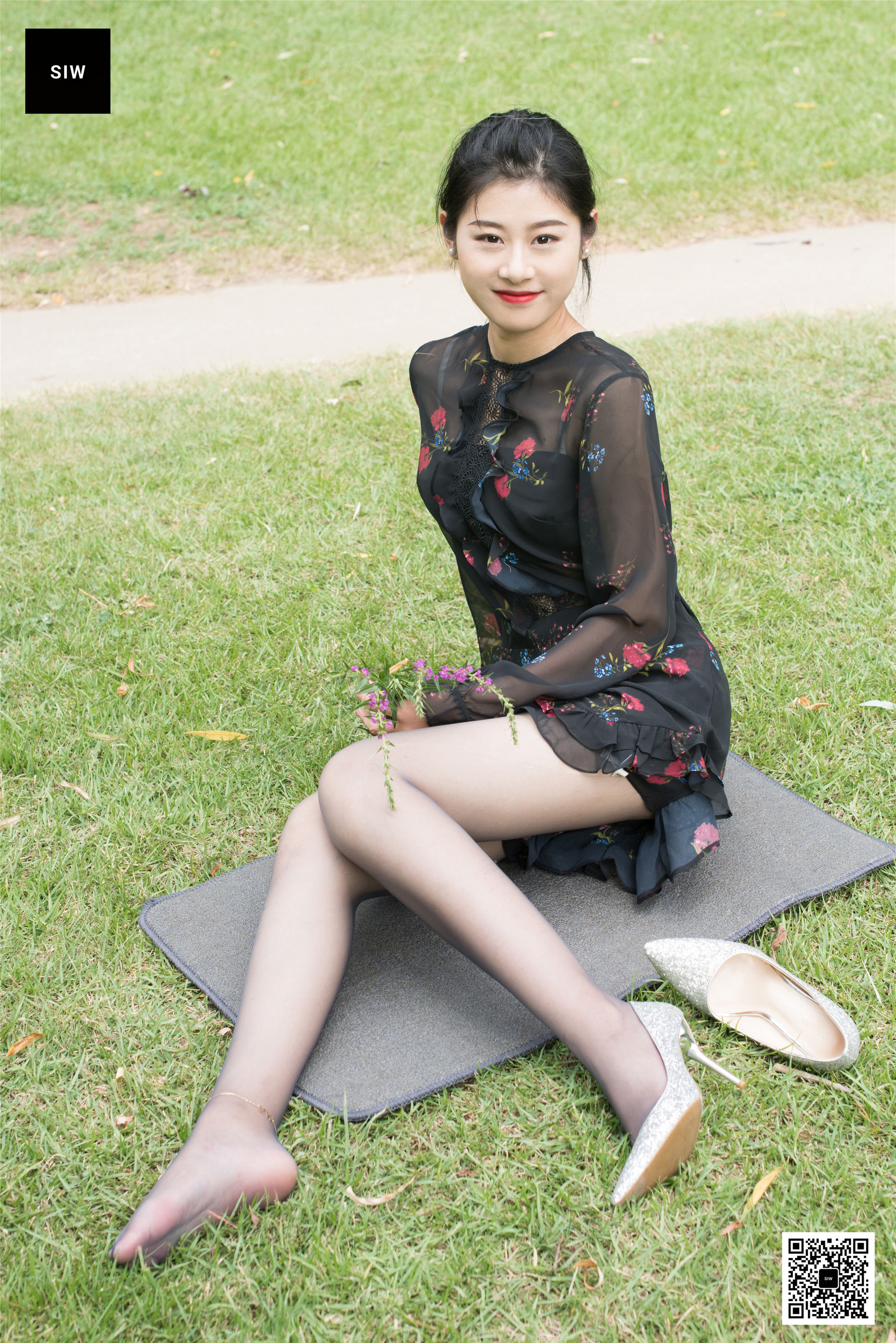 龙哥《荷塘花裙》 [斯文传媒SIW] 写真集