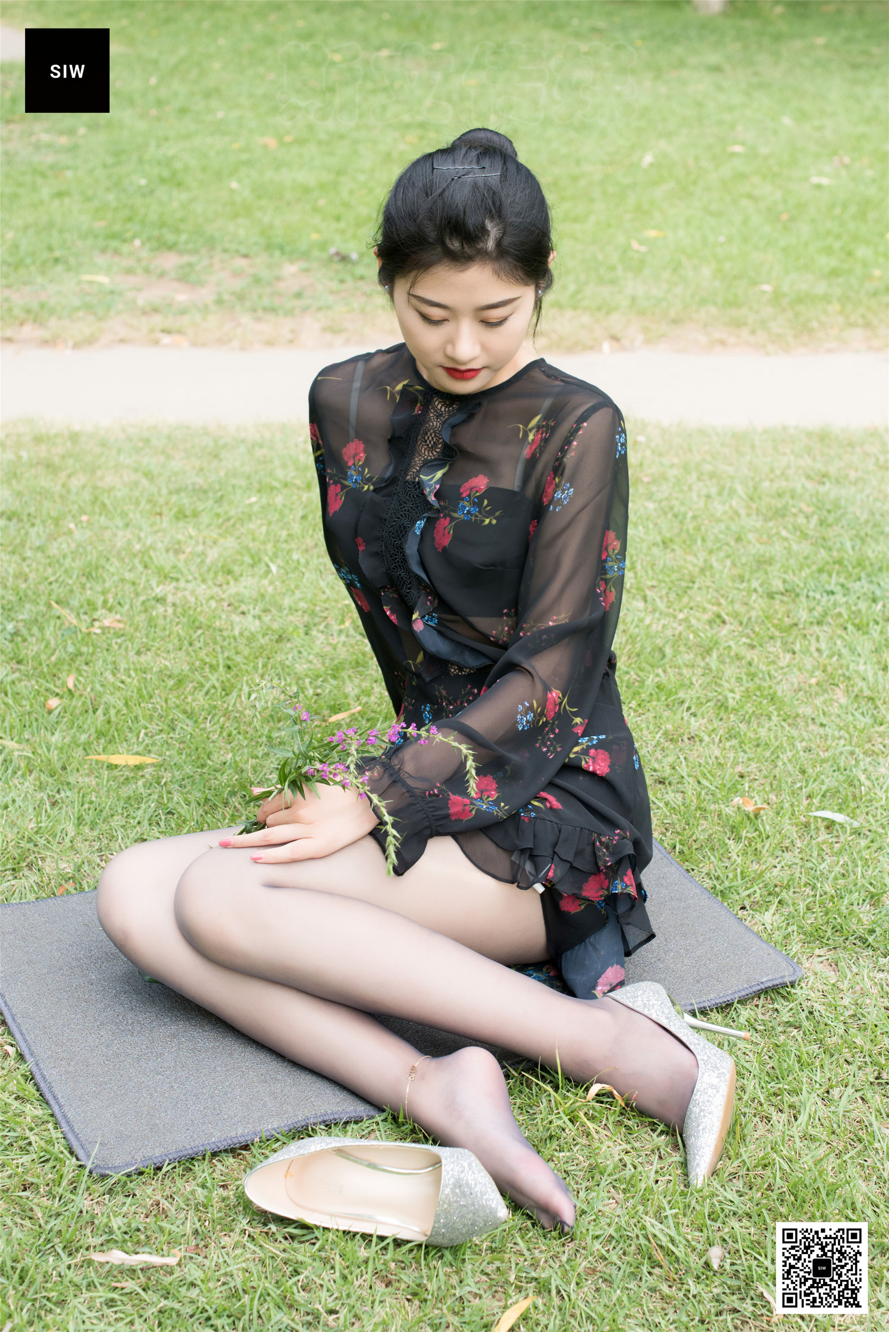 龙哥《荷塘花裙》 [斯文传媒SIW] 写真集