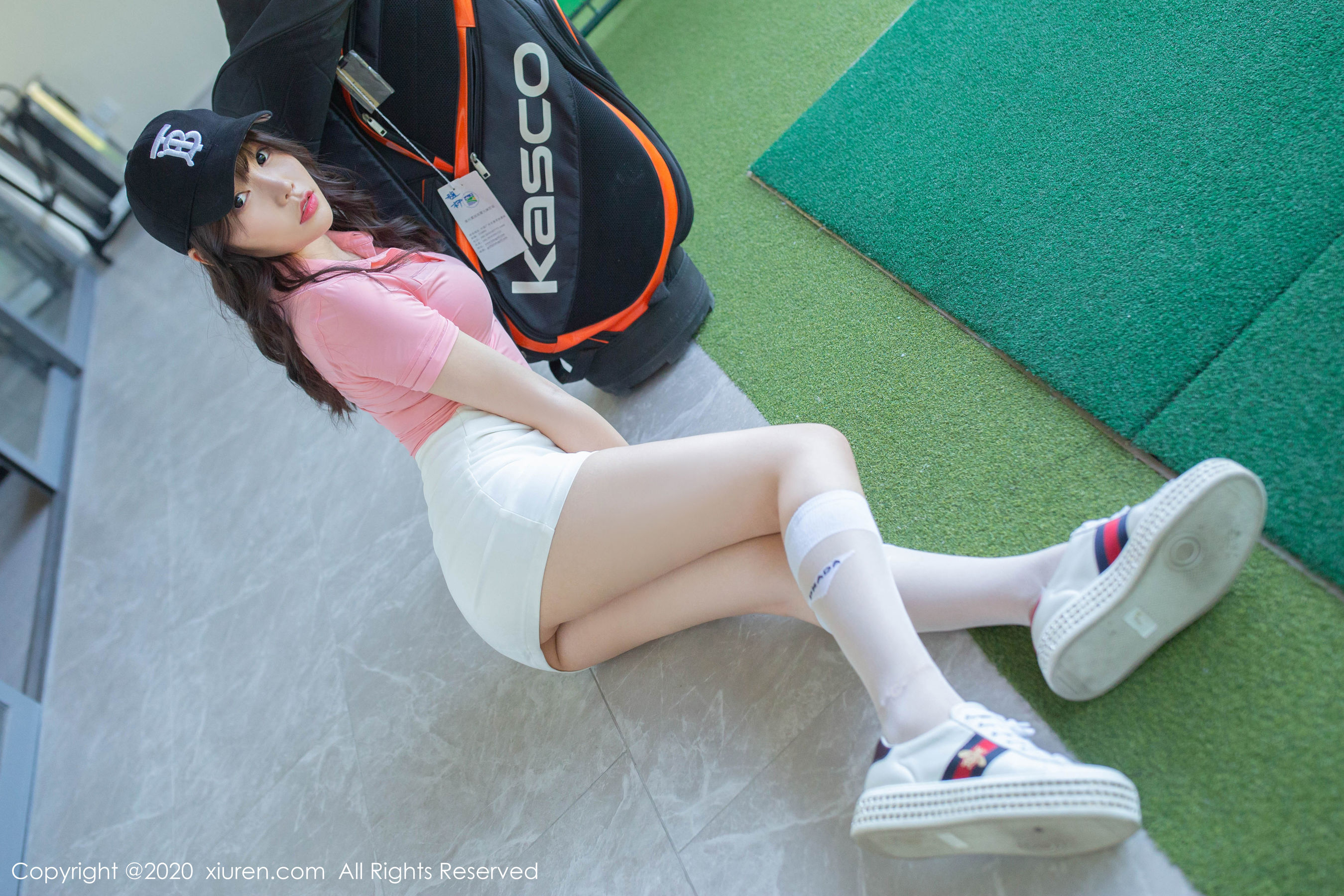 [秀人XIUREN] No.2091 芝芝Booty 《高尔夫主题》 写真集