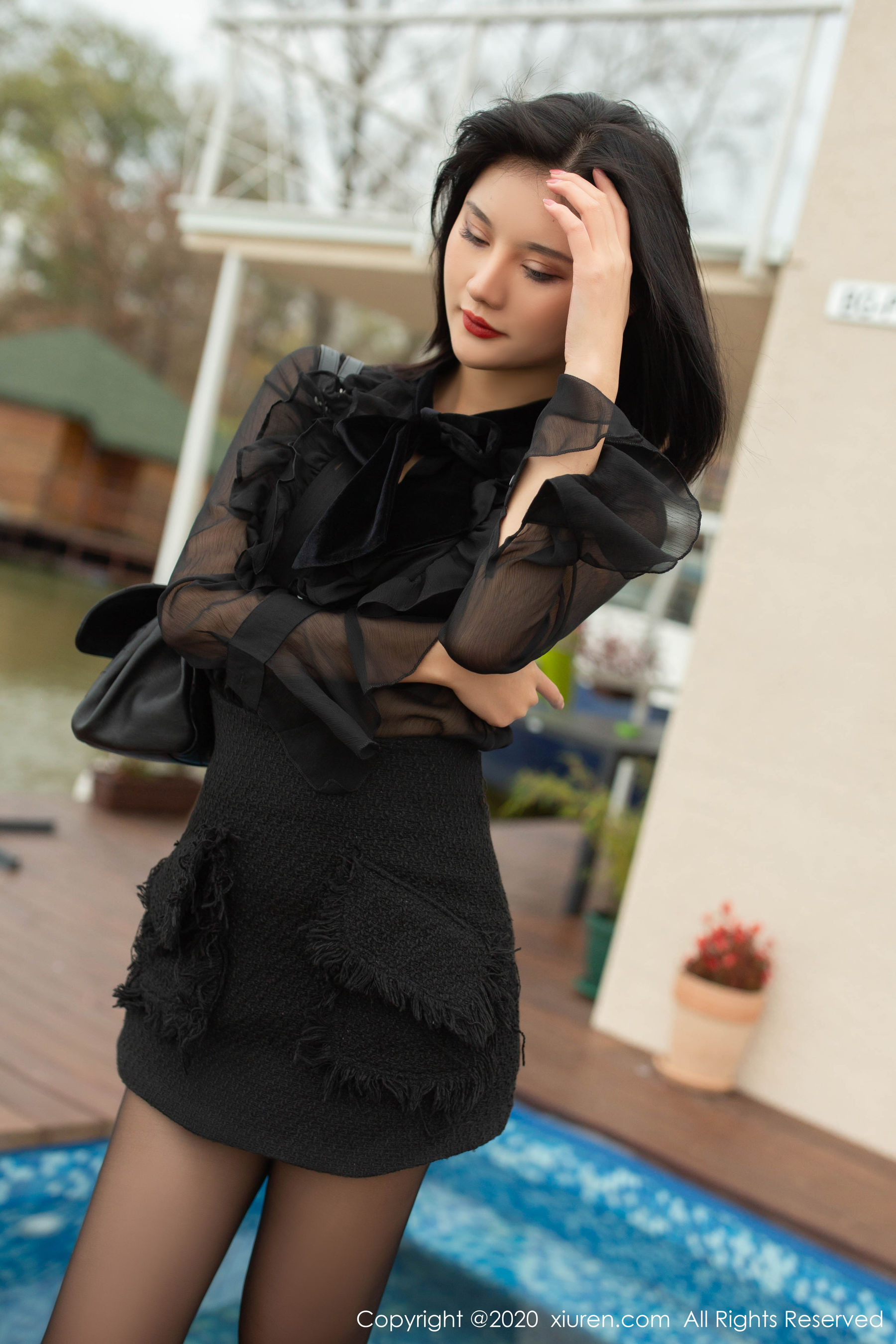 [秀人XIUREN] No.2128 就是阿朱啊&amp;陆萱萱 《置业顾问主题系列》 写真集