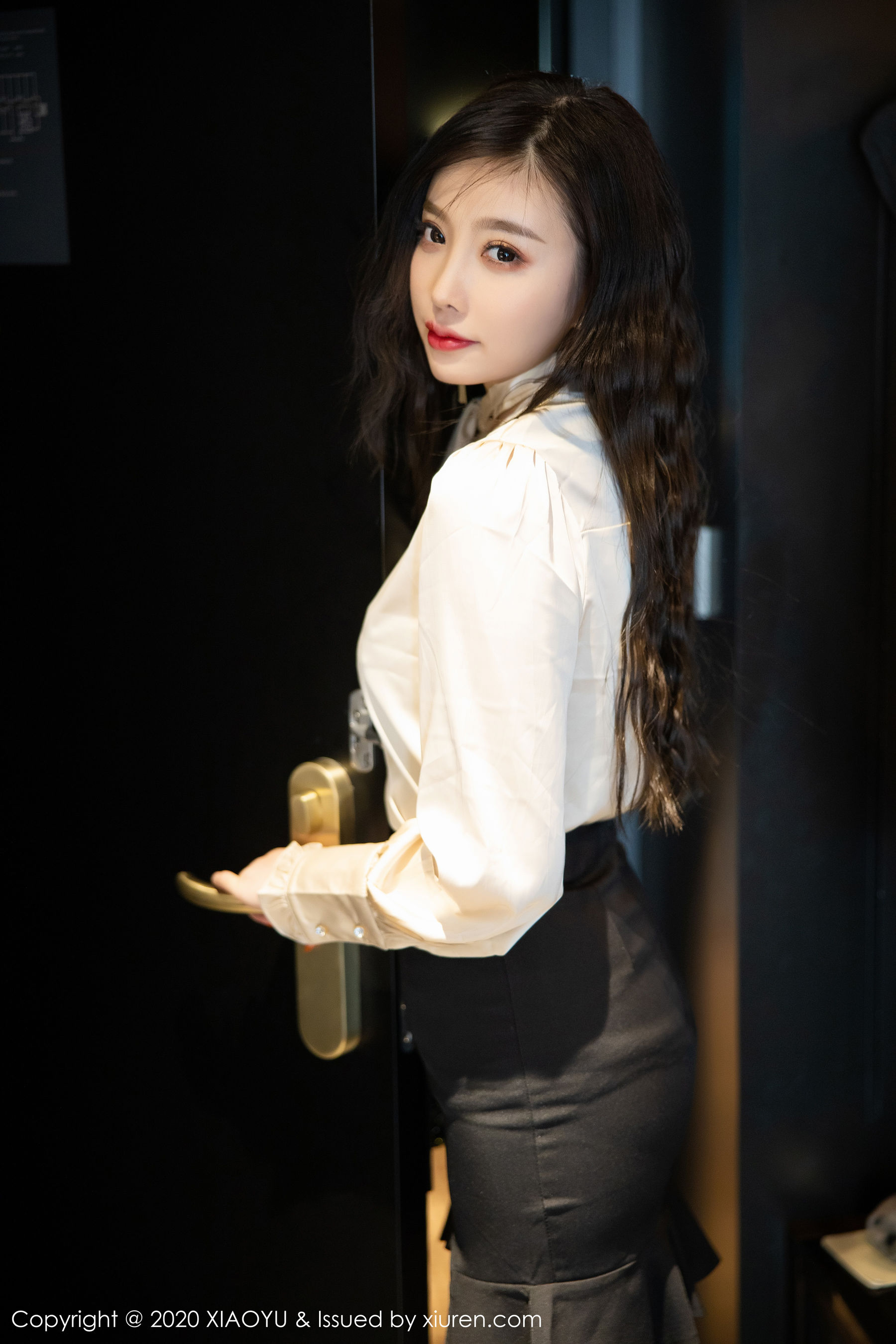 [语画界XIAOYU] Vol.263 杨晨晨sugar 《极致黑丝美腿魅惑》 写真集