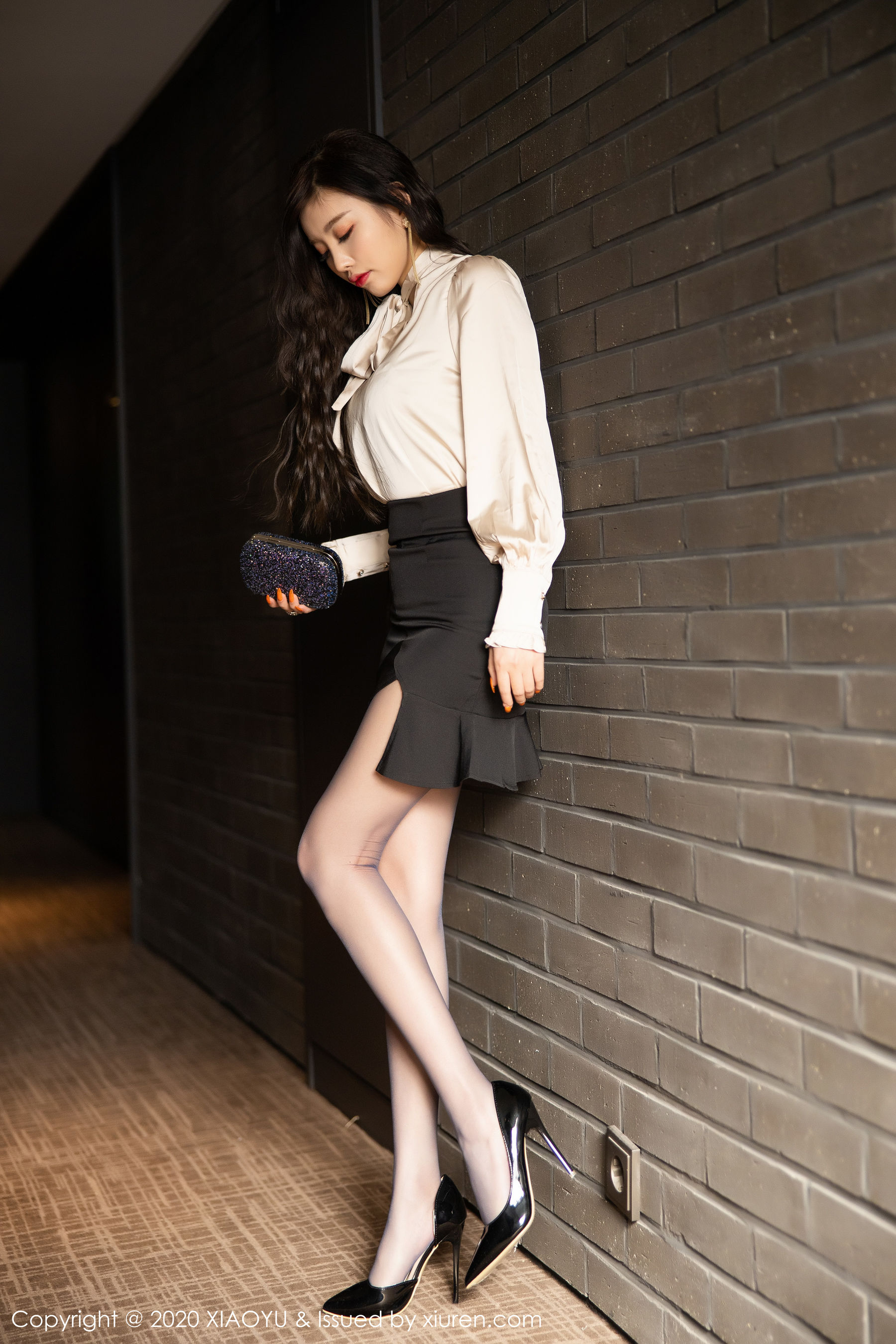 [语画界XIAOYU] Vol.263 杨晨晨sugar 《极致黑丝美腿魅惑》 写真集