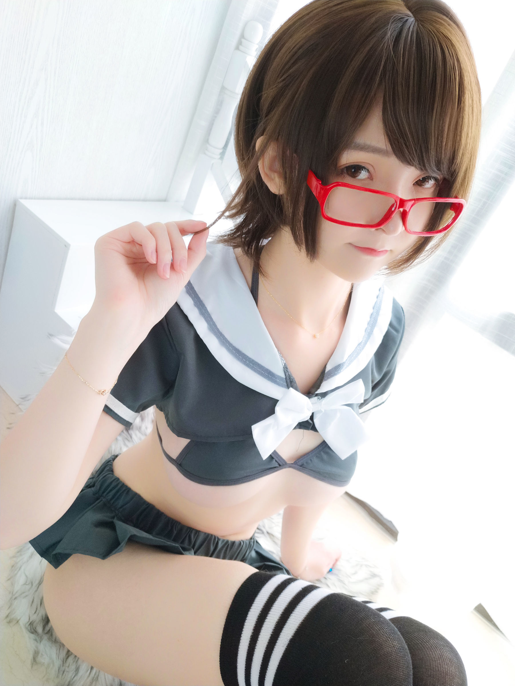[网红Coser] 一小央泽 《早安学妹》 写真集