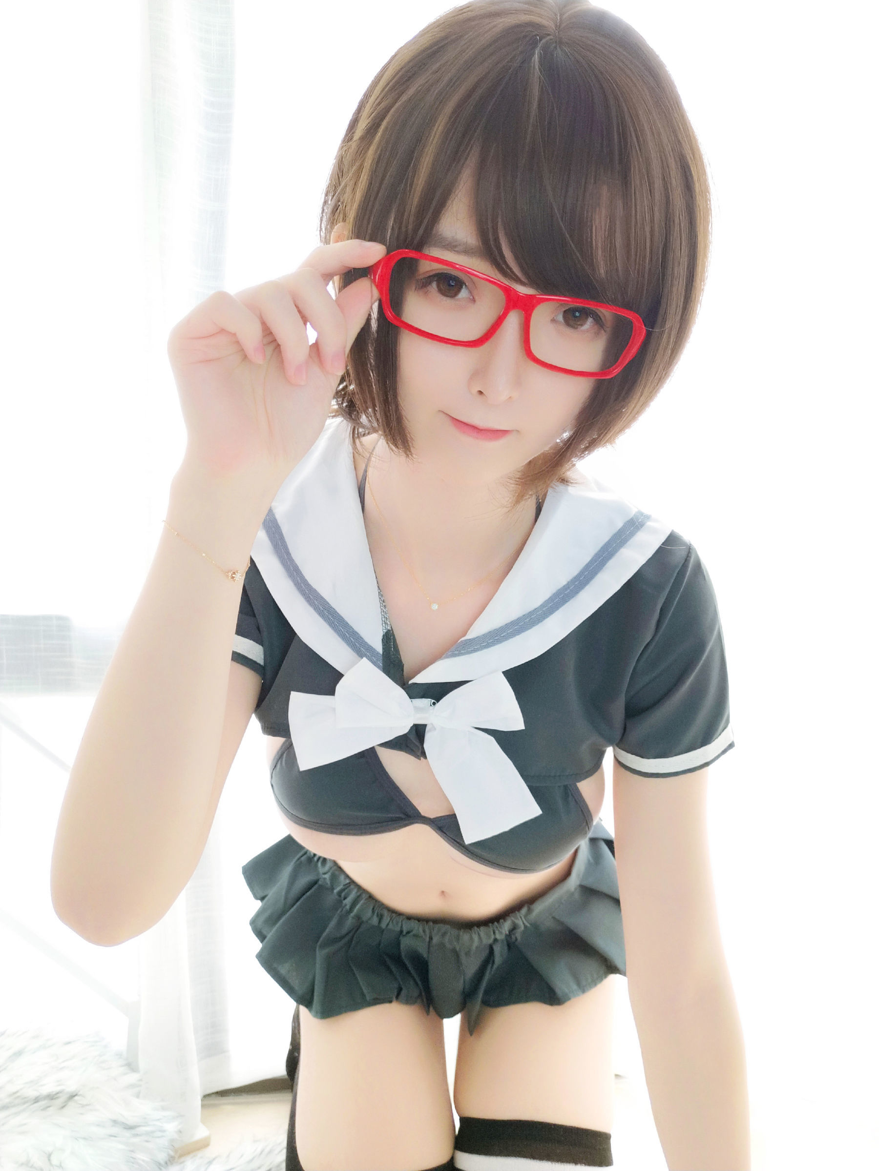 [网红Coser] 一小央泽 《早安学妹》 写真集