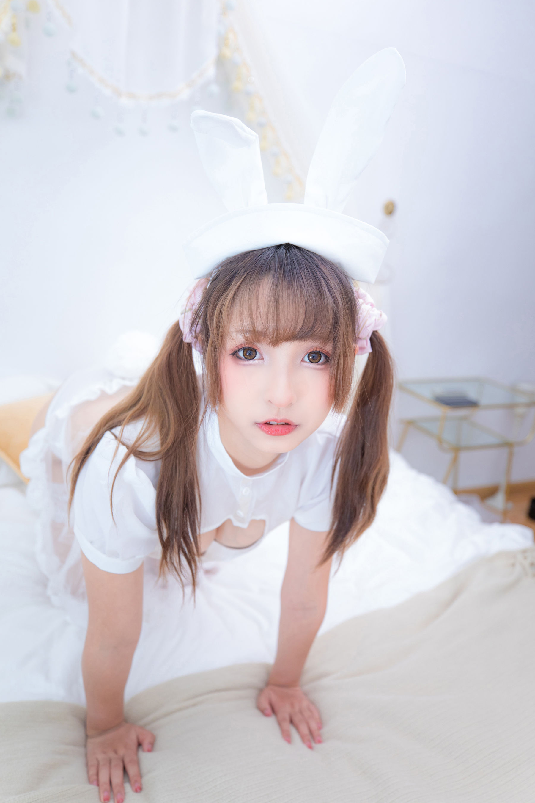 神楽坂真冬 《百合(ラブレター)》 写真集