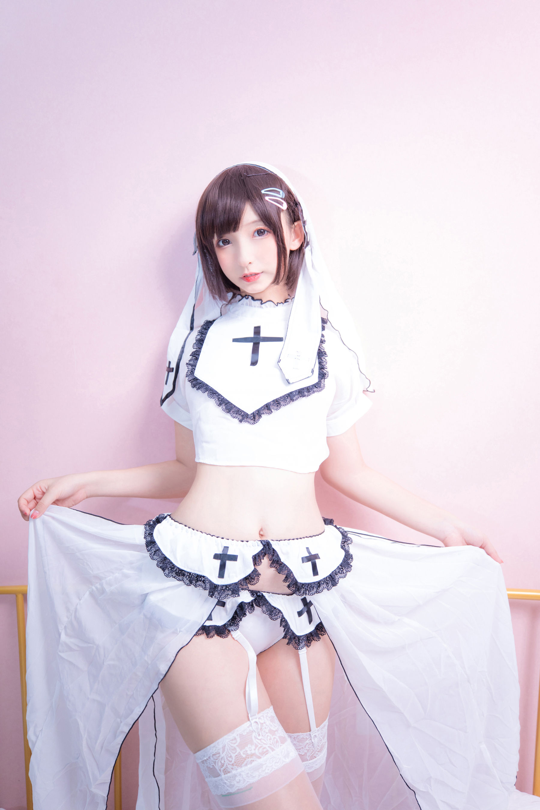 神楽坂真冬 《百合(ラブレター)》 写真集