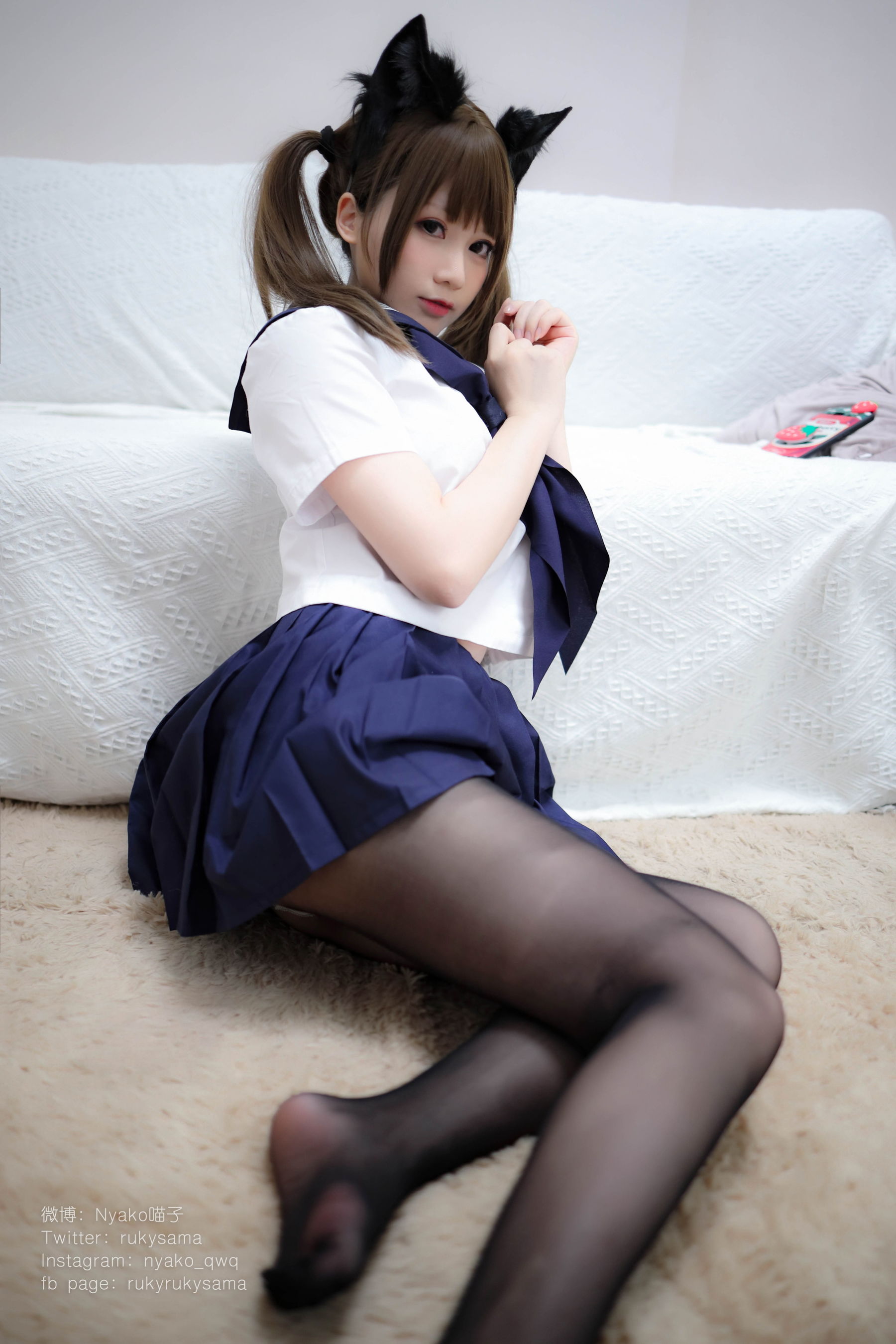Nyako喵子 《黑丝水手服猫娘》 写真集