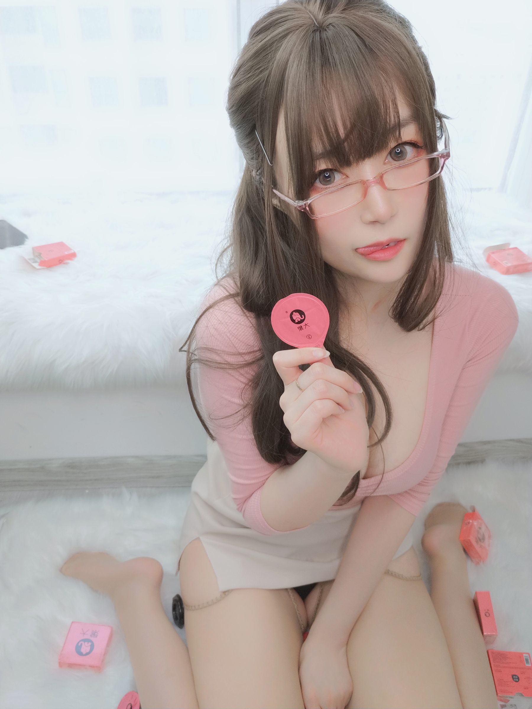 Coser小姐姐白银81 《甜美后辈》 写真集