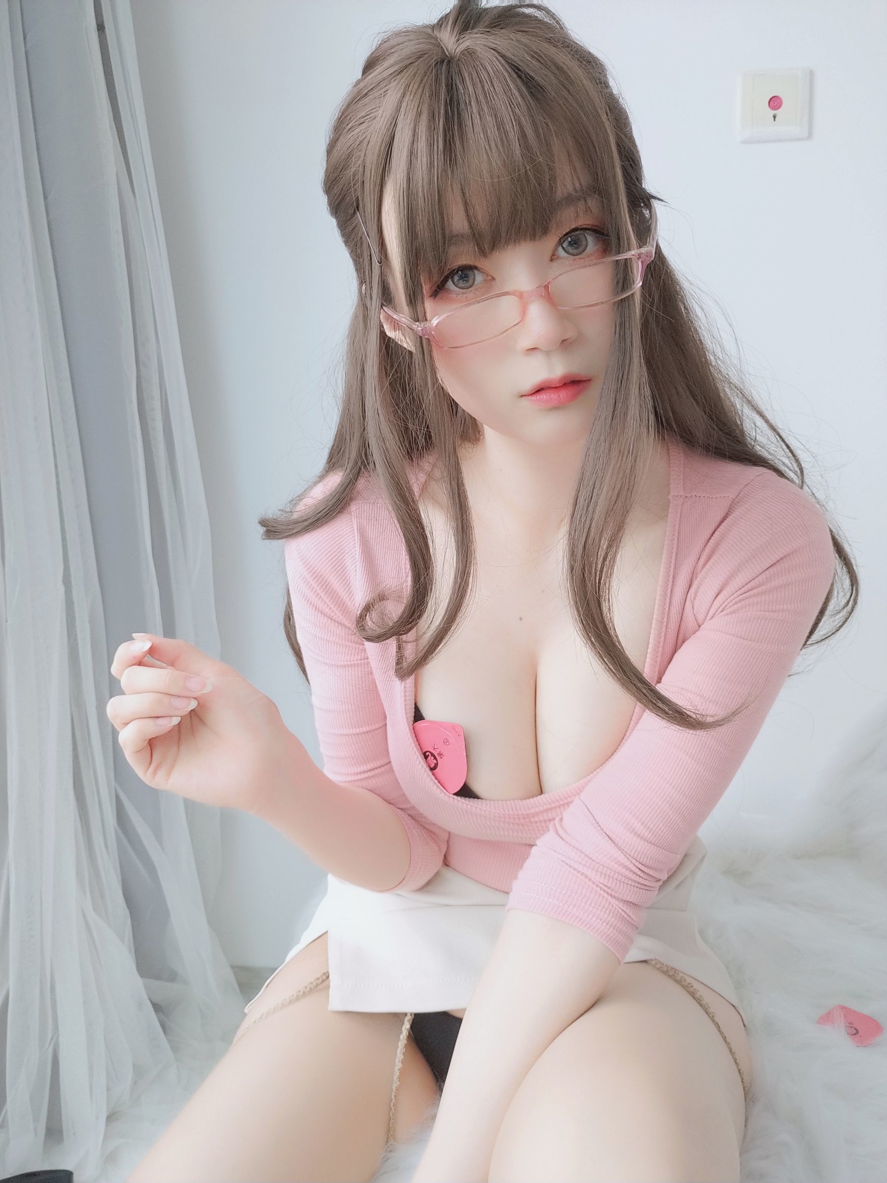 Coser小姐姐白银81 《甜美后辈》 写真集