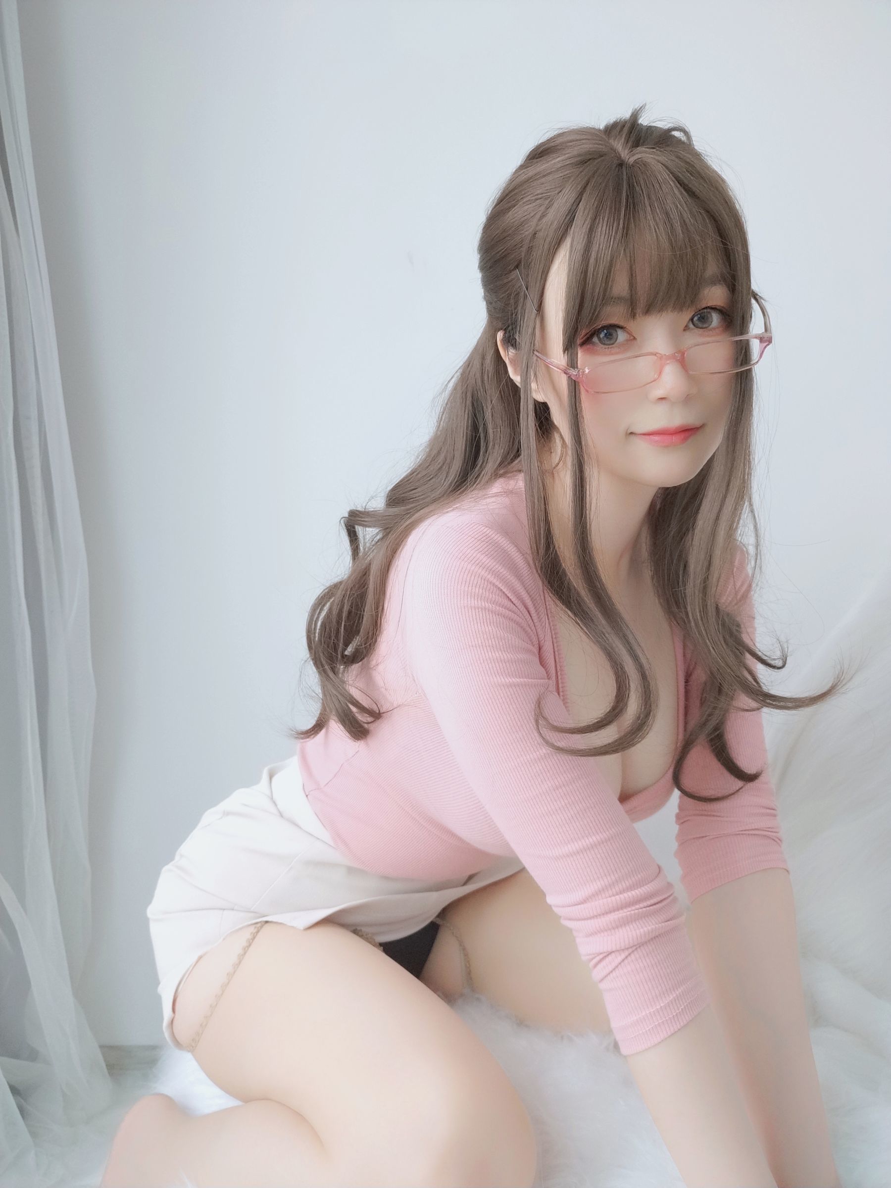 Coser小姐姐白银81 《甜美后辈》 写真集