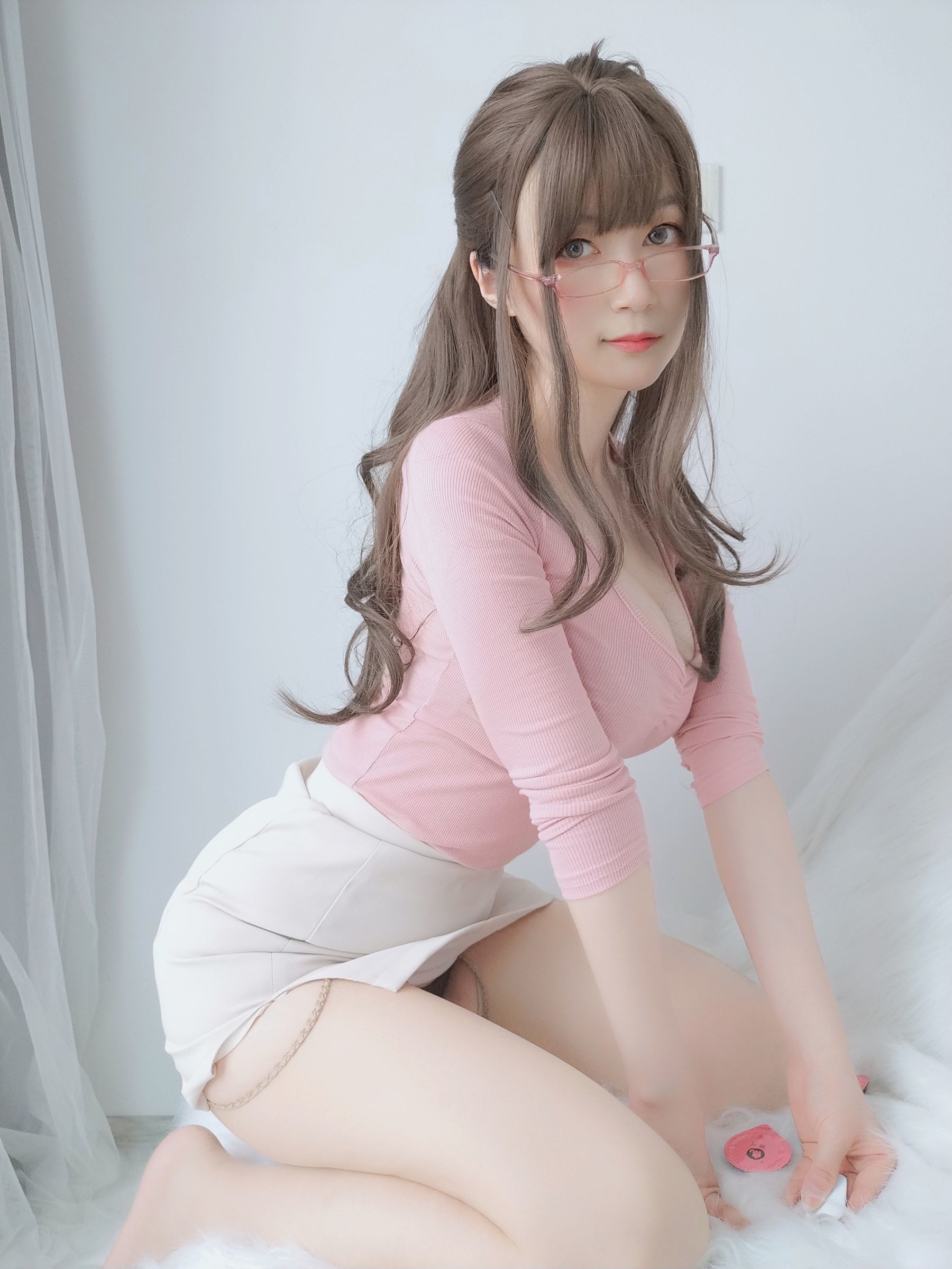 Coser小姐姐白银81 《甜美后辈》 写真集