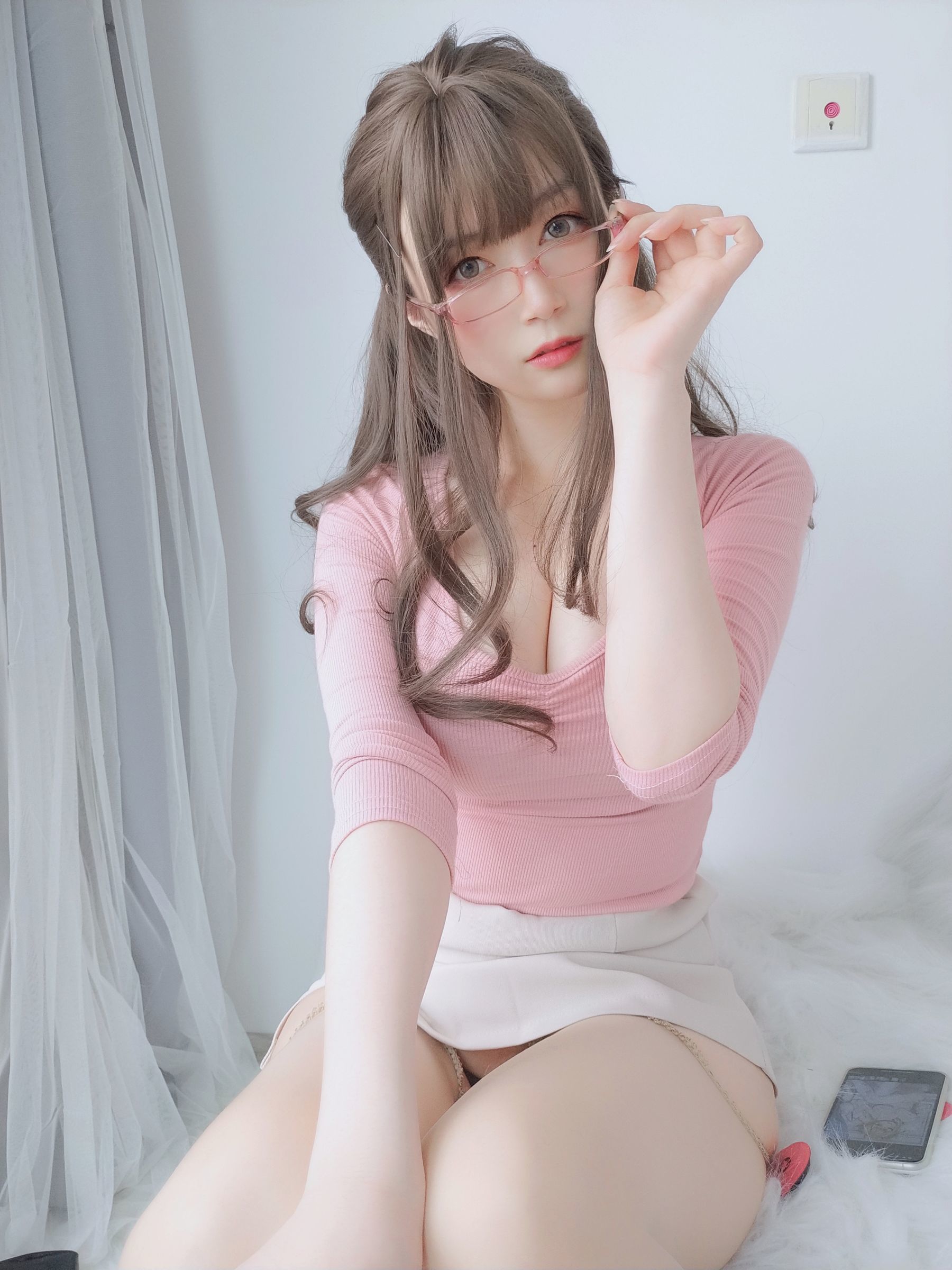 Coser小姐姐白银81 《甜美后辈》 写真集