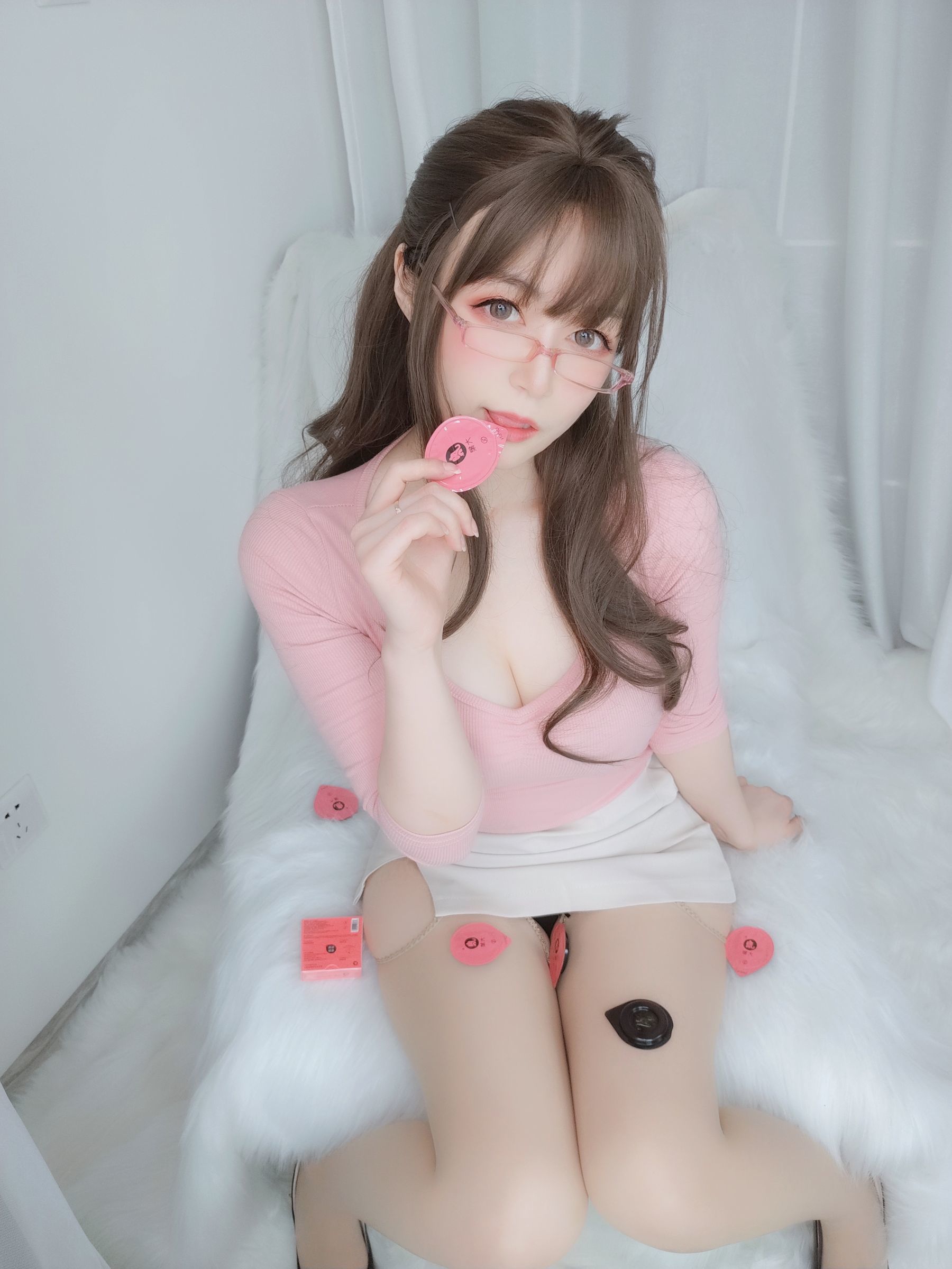 Coser小姐姐白银81 《甜美后辈》 写真集