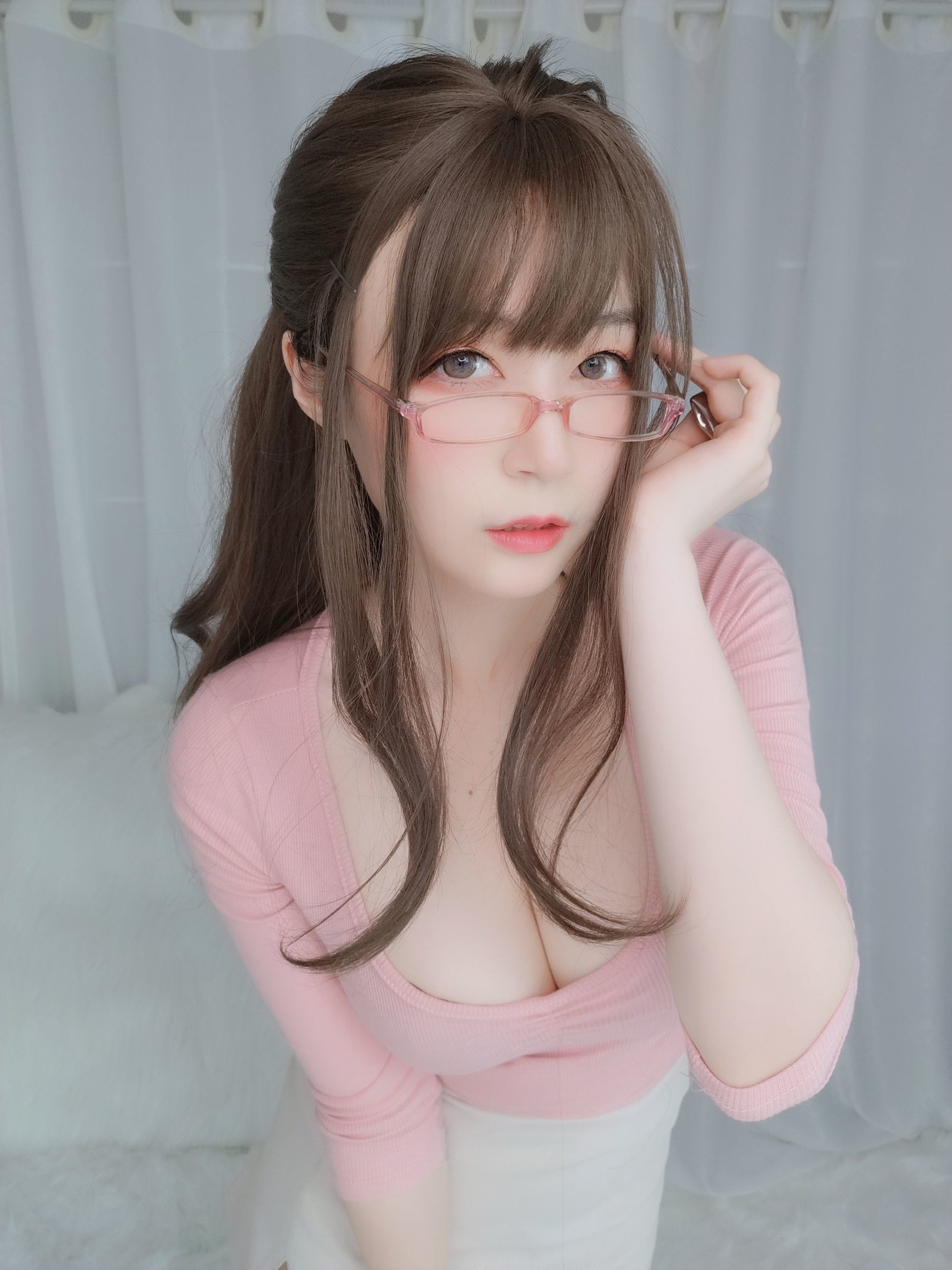 Coser小姐姐白银81 《甜美后辈》 写真集