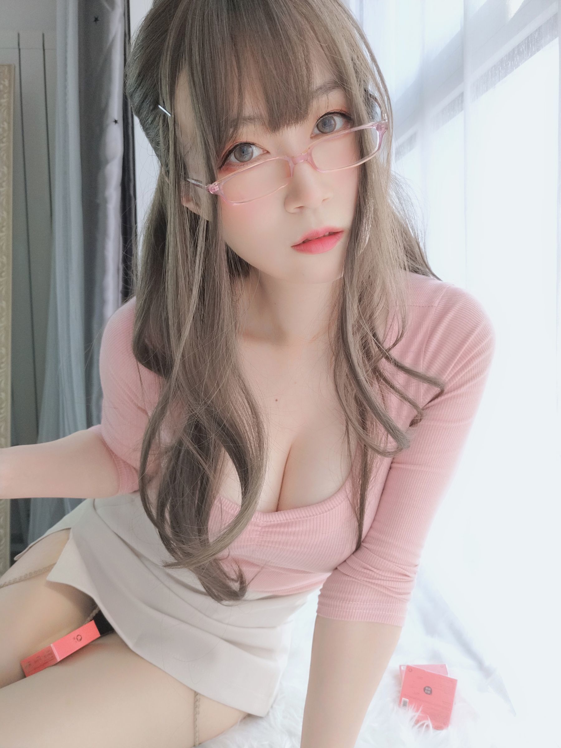 Coser小姐姐白银81 《甜美后辈》 写真集