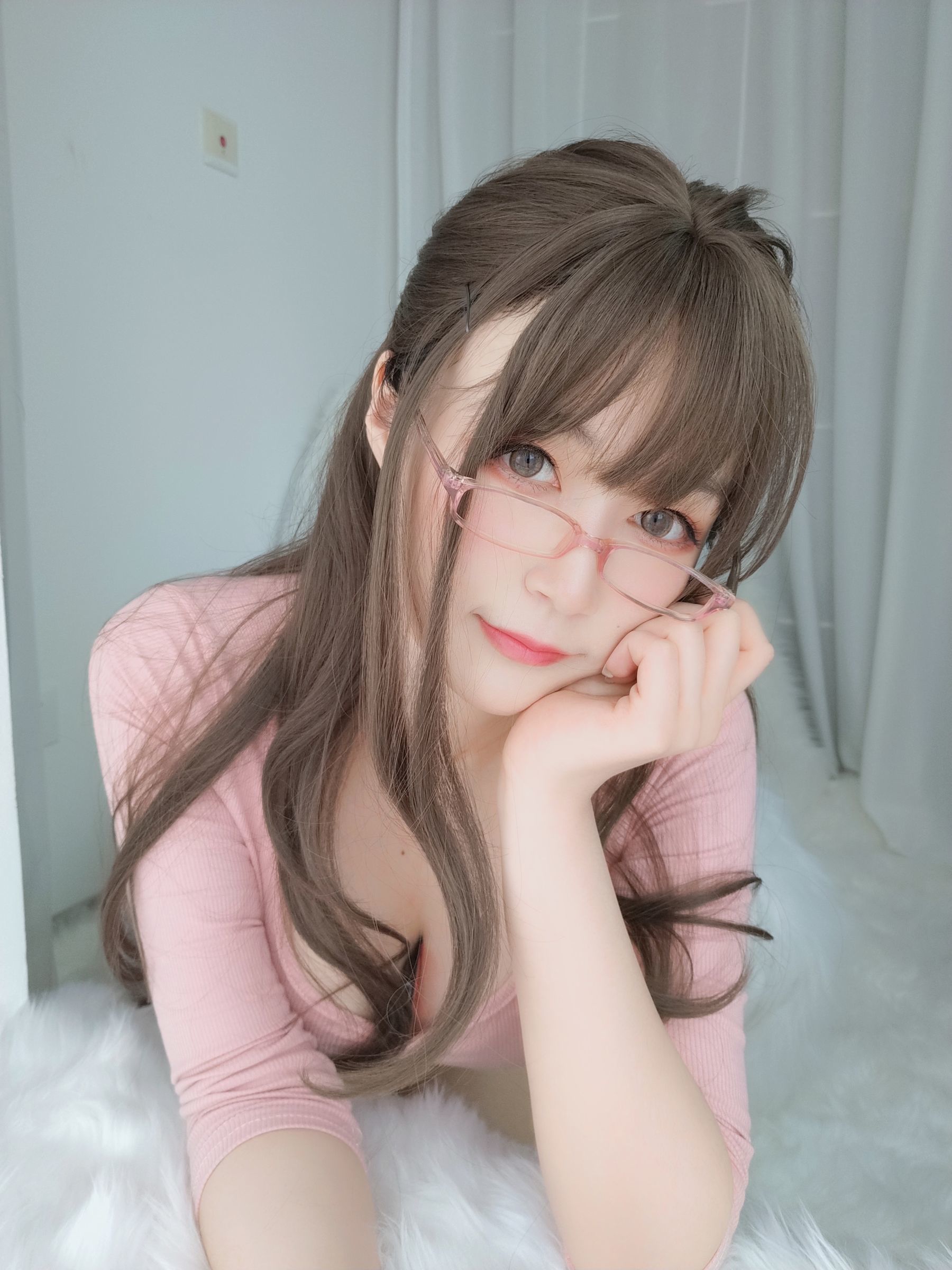 Coser小姐姐白银81 《甜美后辈》 写真集