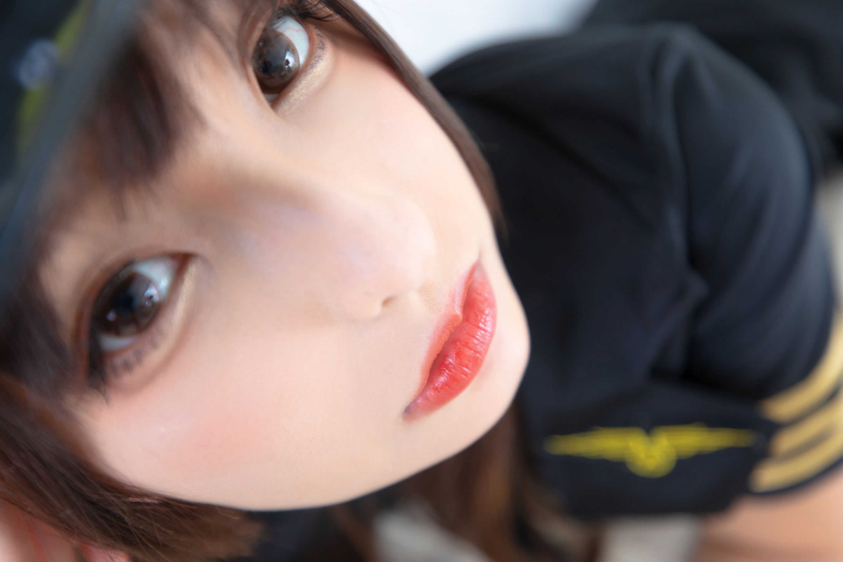 神楽坂真冬《ホワイトオフィス》 写真集