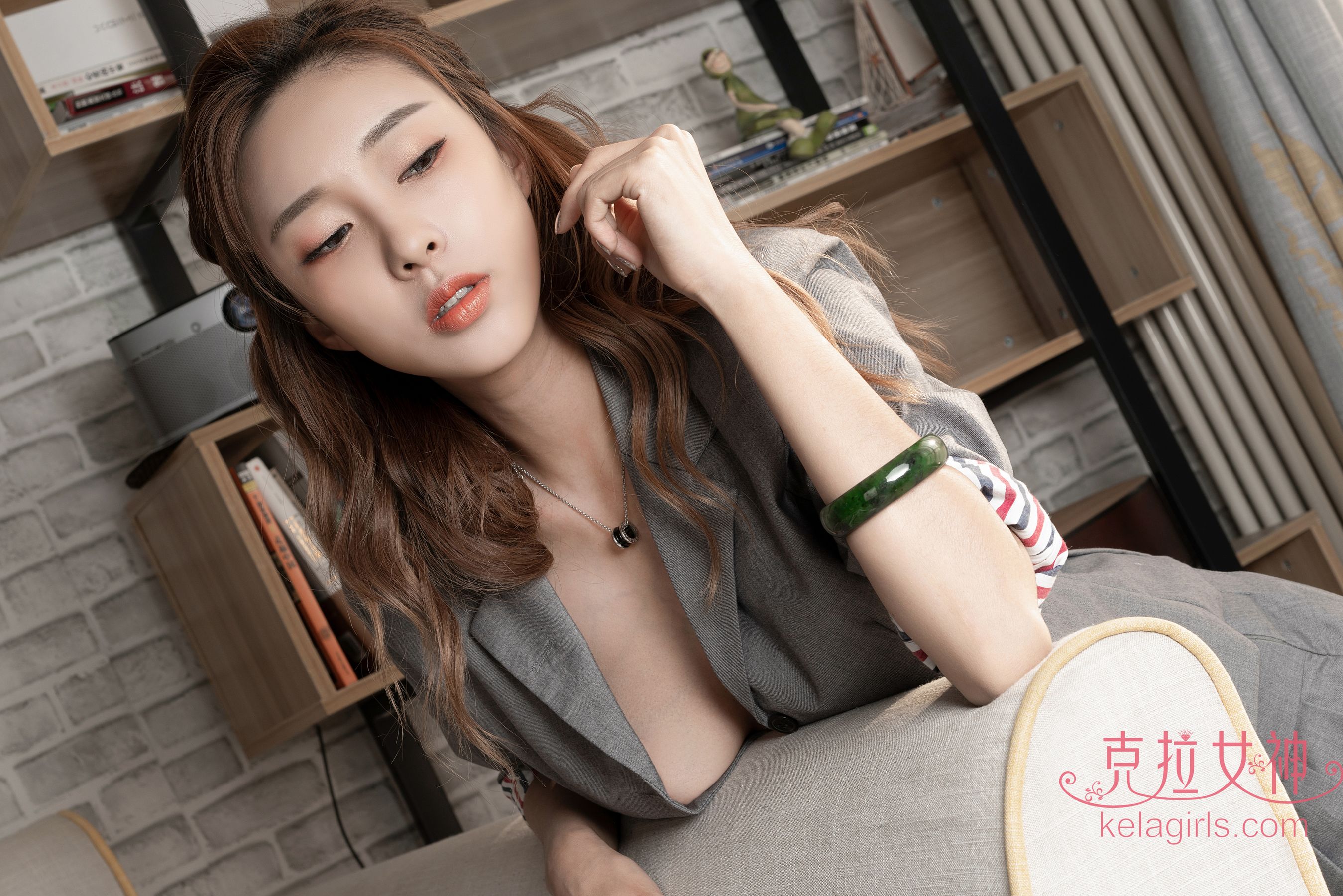 [克拉女神Kelagirls]  子吟 《特立独行》 写真集