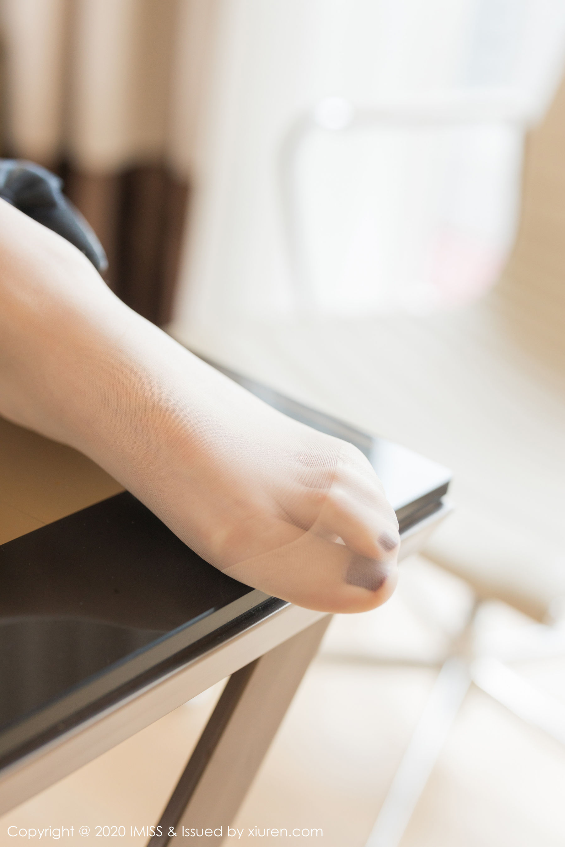 [爱蜜社IMiss] Vol.468 九月生_ 《职业制服丝袜美腿》 写真集