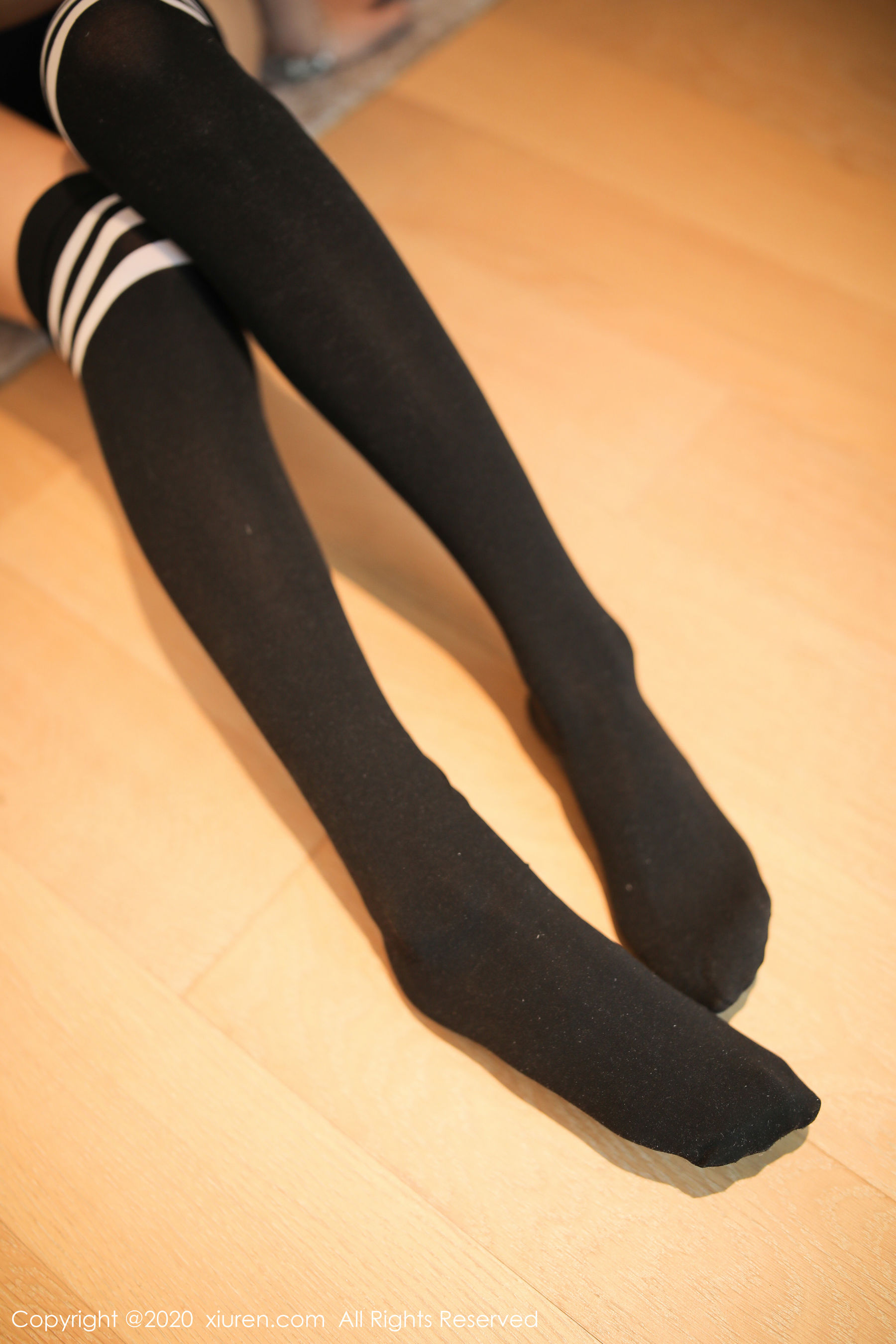 [秀人XiuRen] No.2102 Bonnie周熙 《身材高挑苗条的妹子》 写真集