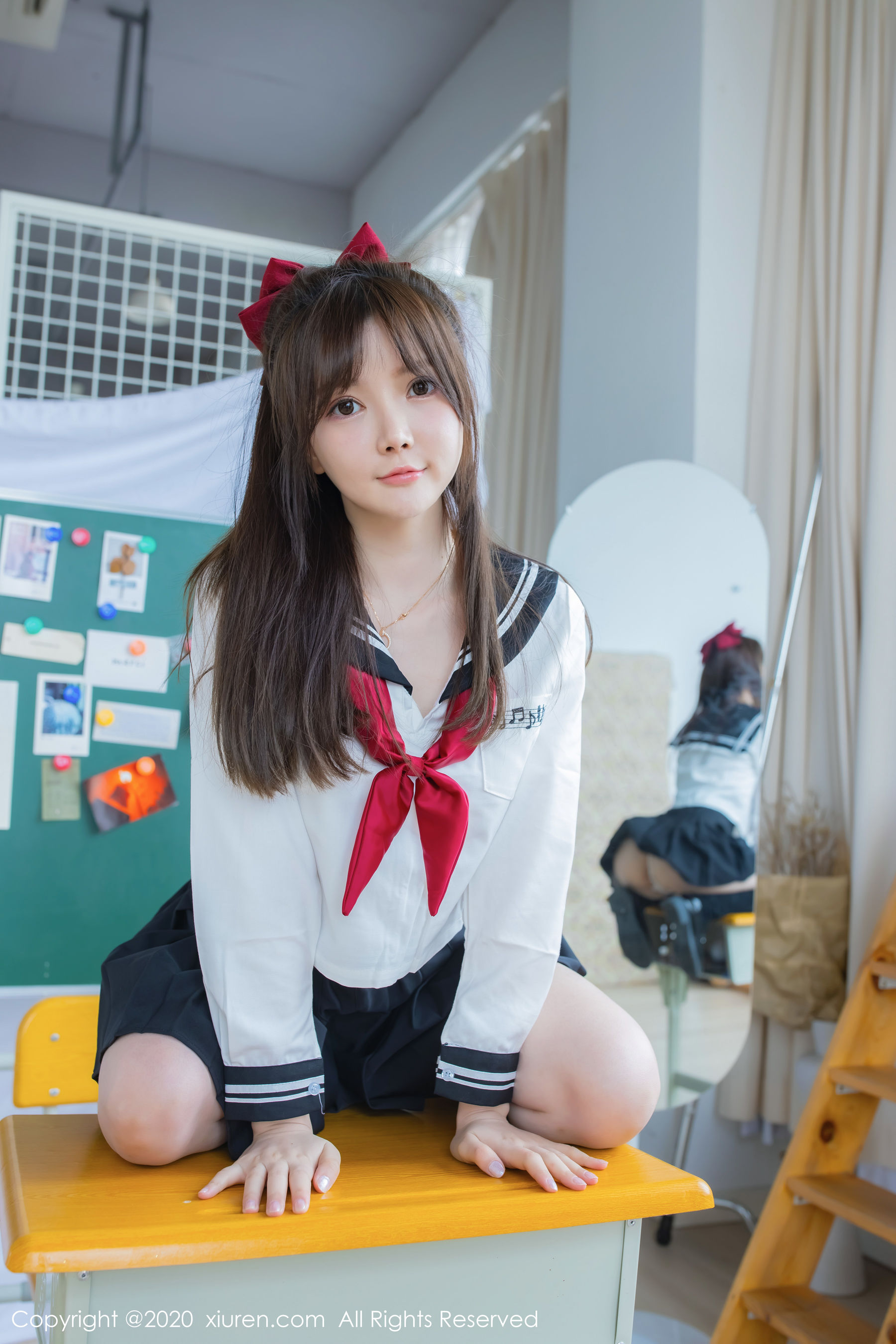 [秀人XiuRen] No.2193 糯美子Mini 《学生服主题》 写真集