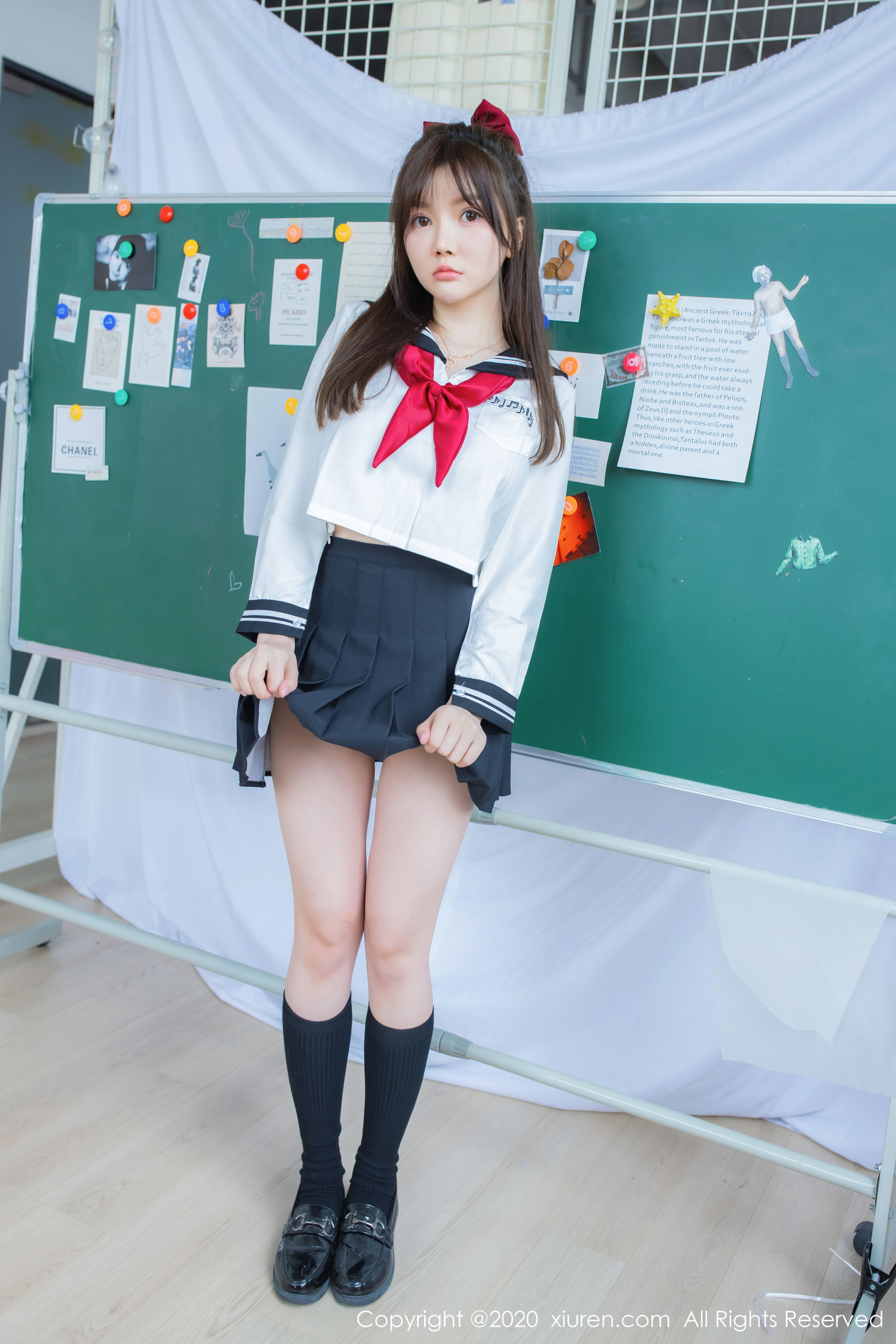 [秀人XiuRen] No.2193 糯美子Mini 《学生服主题》 写真集