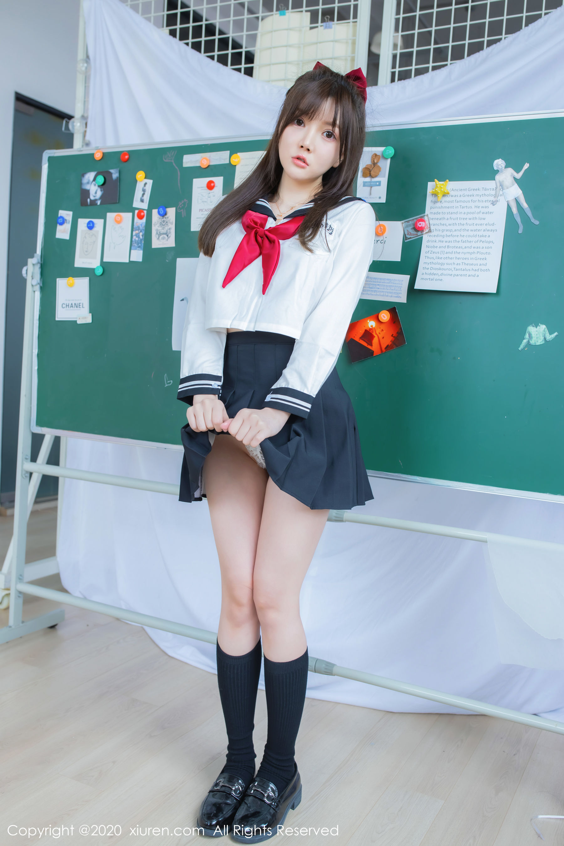 [秀人XiuRen] No.2193 糯美子Mini 《学生服主题》 写真集
