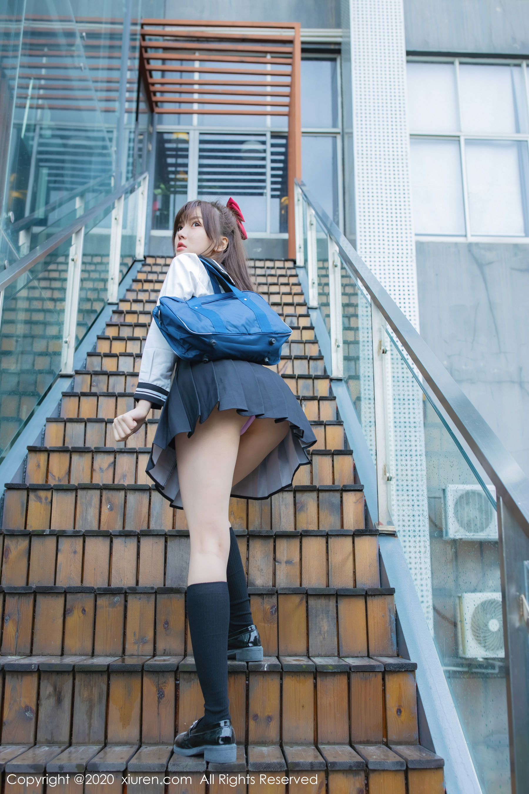 [秀人XiuRen] No.2193 糯美子Mini 《学生服主题》 写真集