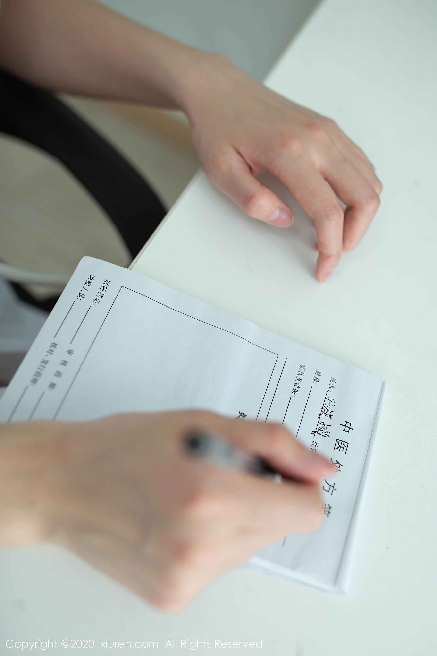 [秀人XiuRen] No.2286 就是阿朱啊 《医生主题》 写真集