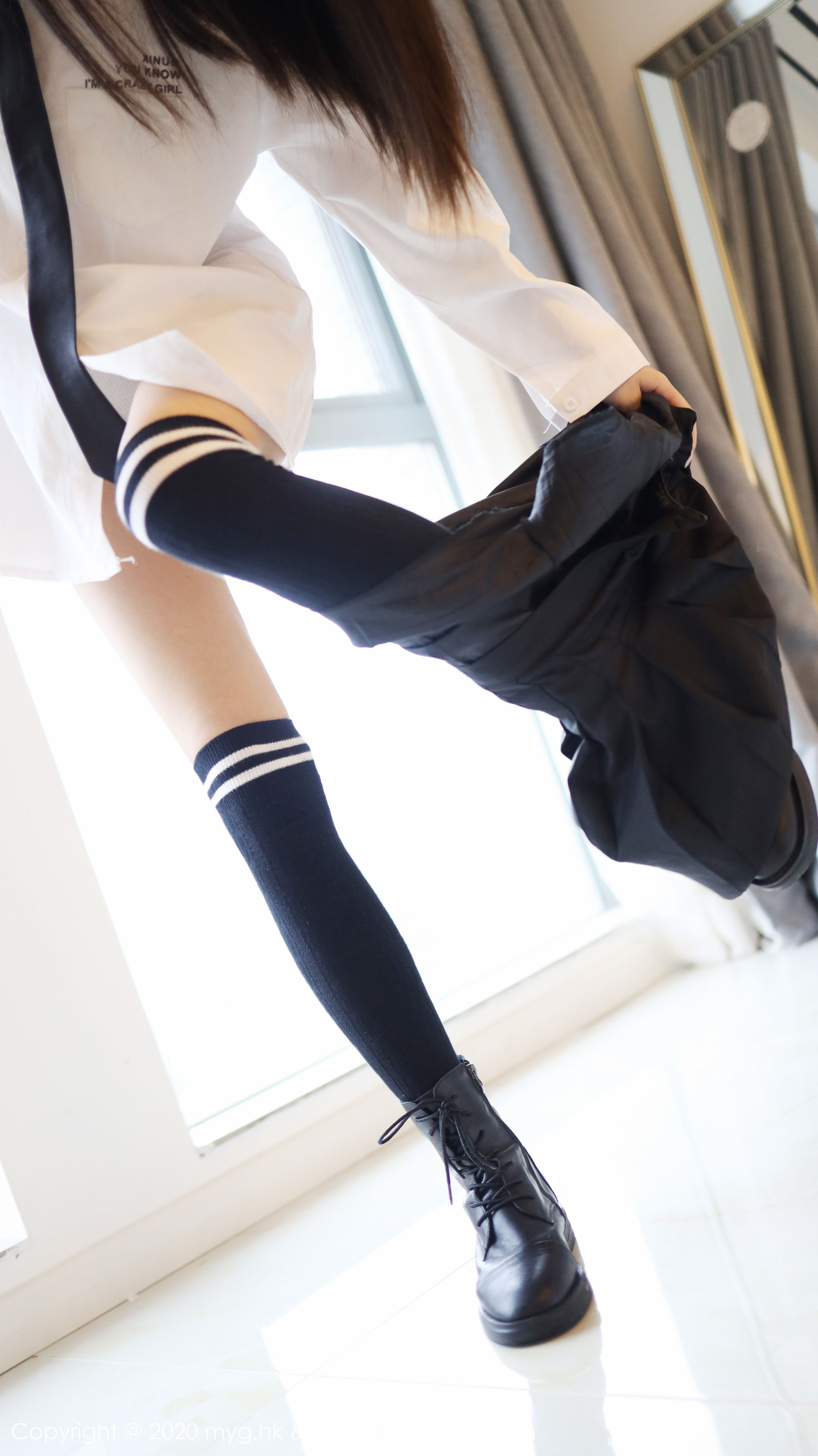 [美媛馆MyGirl] Vol.439 Laura张小妮 《经典的JK制服》 写真集