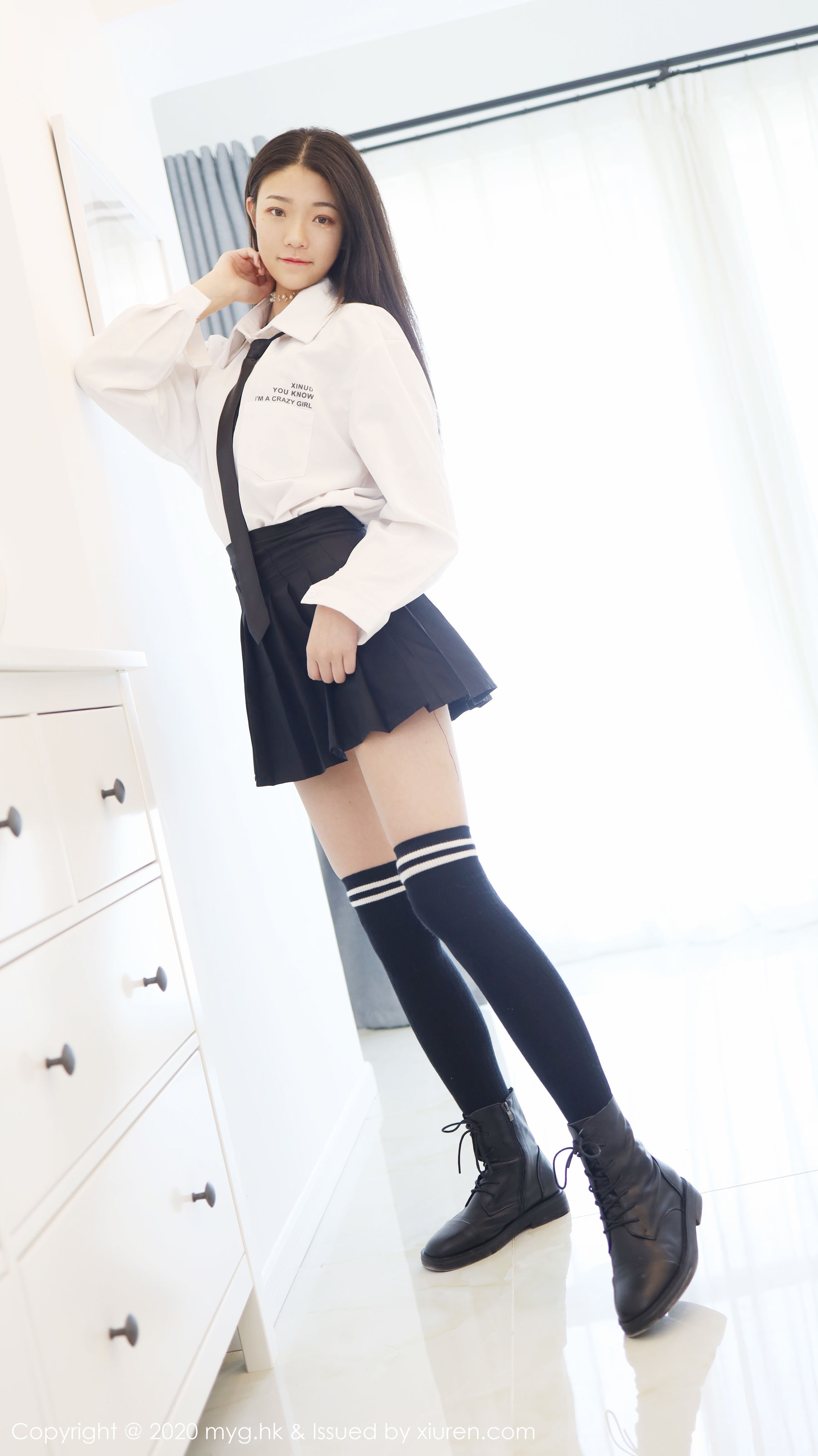 [美媛馆MyGirl] Vol.439 Laura张小妮 《经典的JK制服》 写真集