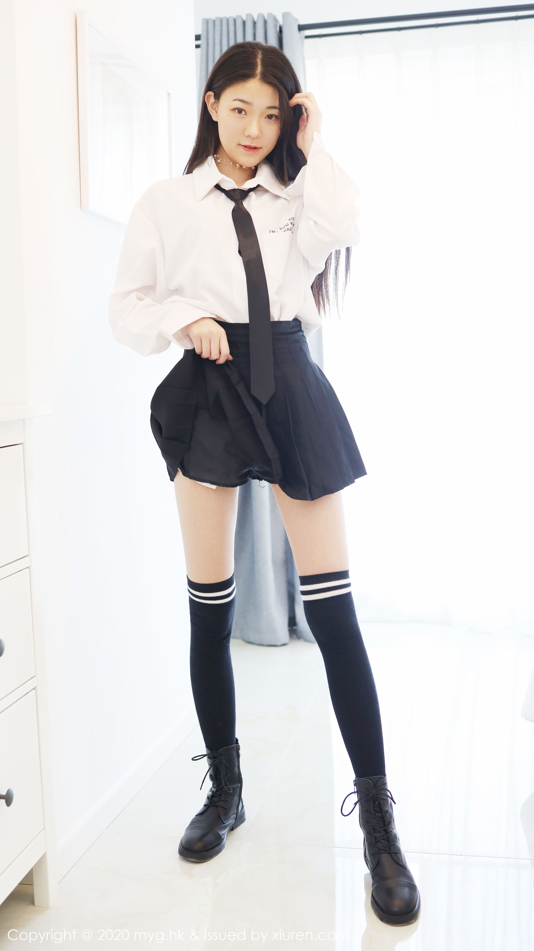 [美媛馆MyGirl] Vol.439 Laura张小妮 《经典的JK制服》 写真集
