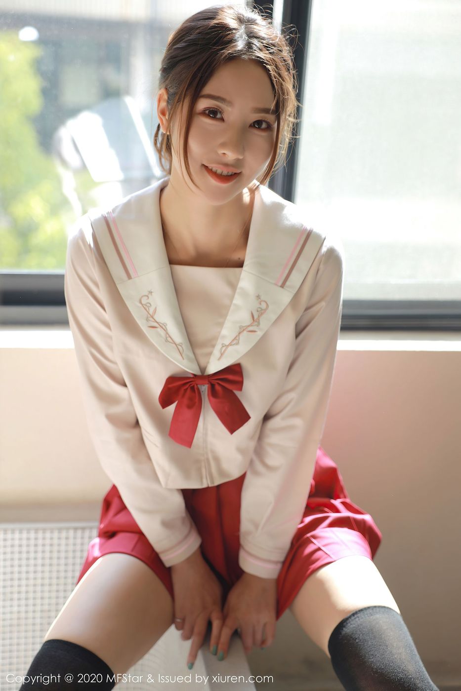 [MFStar模范学院] 美女模特方子萱经典JK制服系列性感私房写真 Vol.340