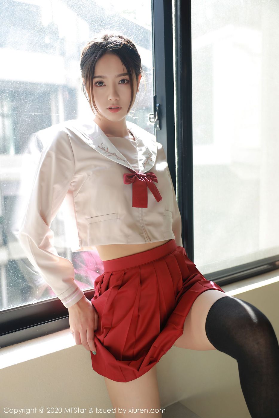 [MFStar模范学院] 美女模特方子萱经典JK制服系列性感私房写真 Vol.340