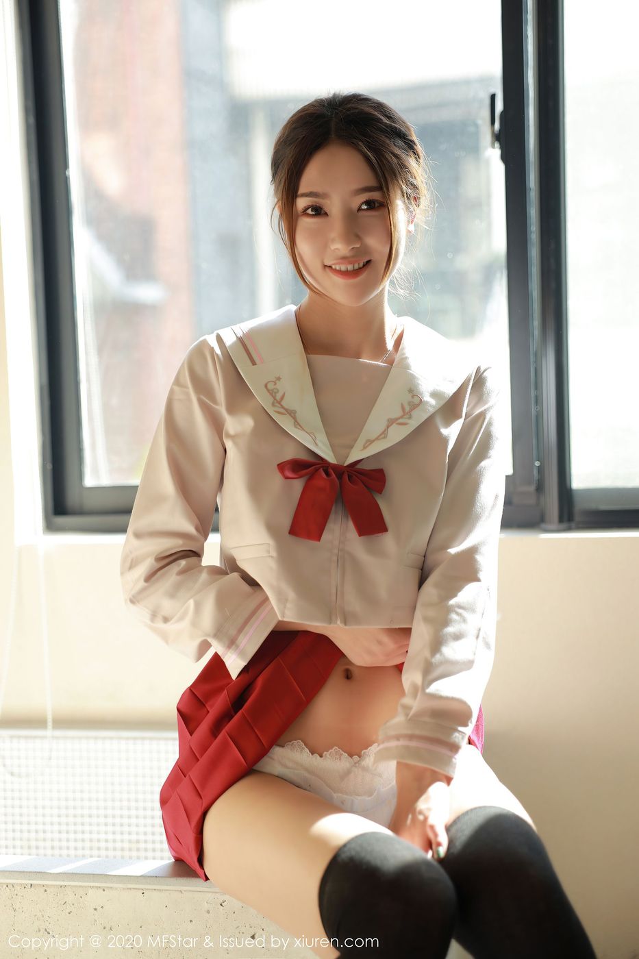 [MFStar模范学院] 美女模特方子萱经典JK制服系列性感私房写真 Vol.340